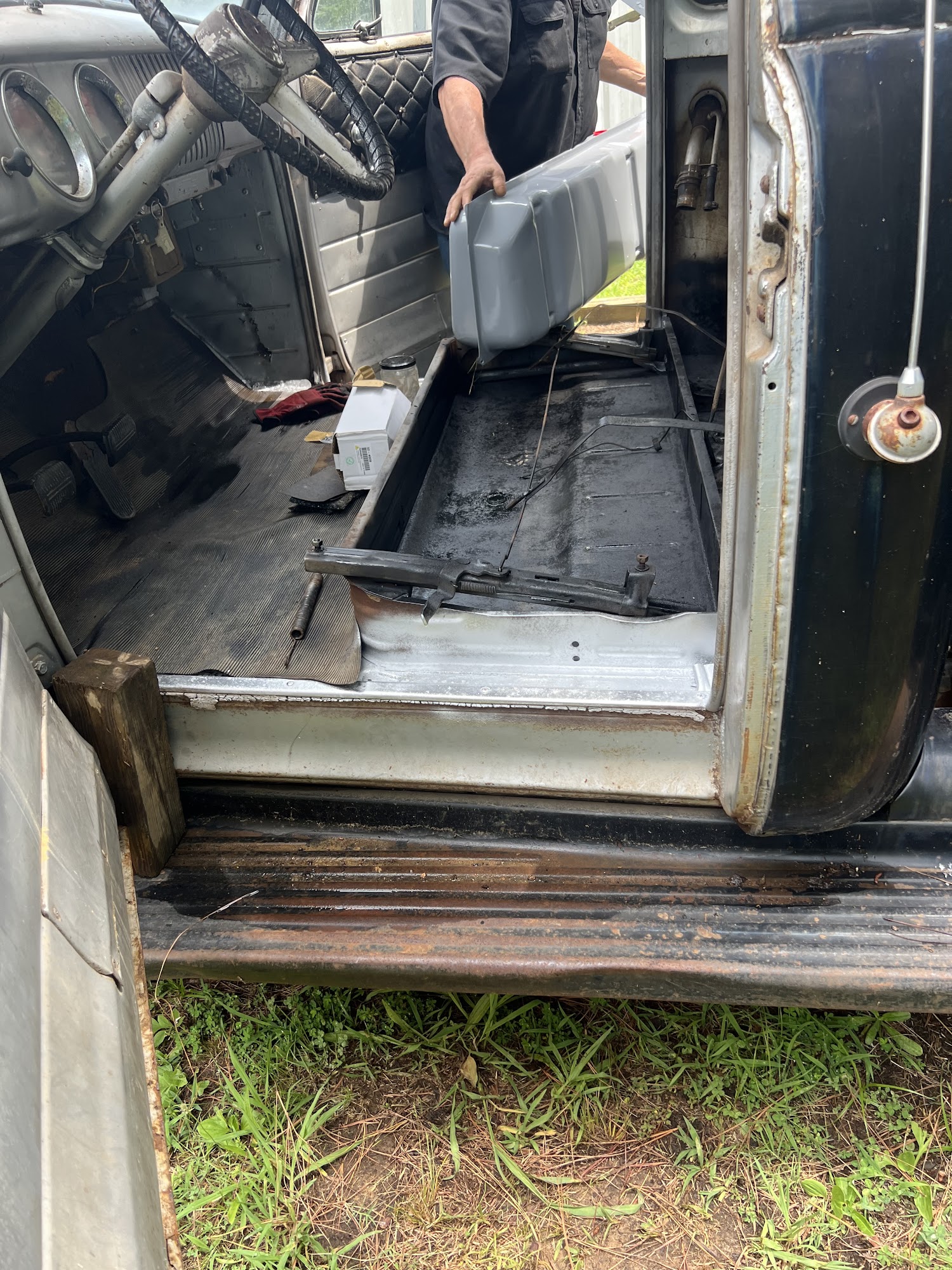 Honest Truck Trailer & Auto Repair Cedar Grove