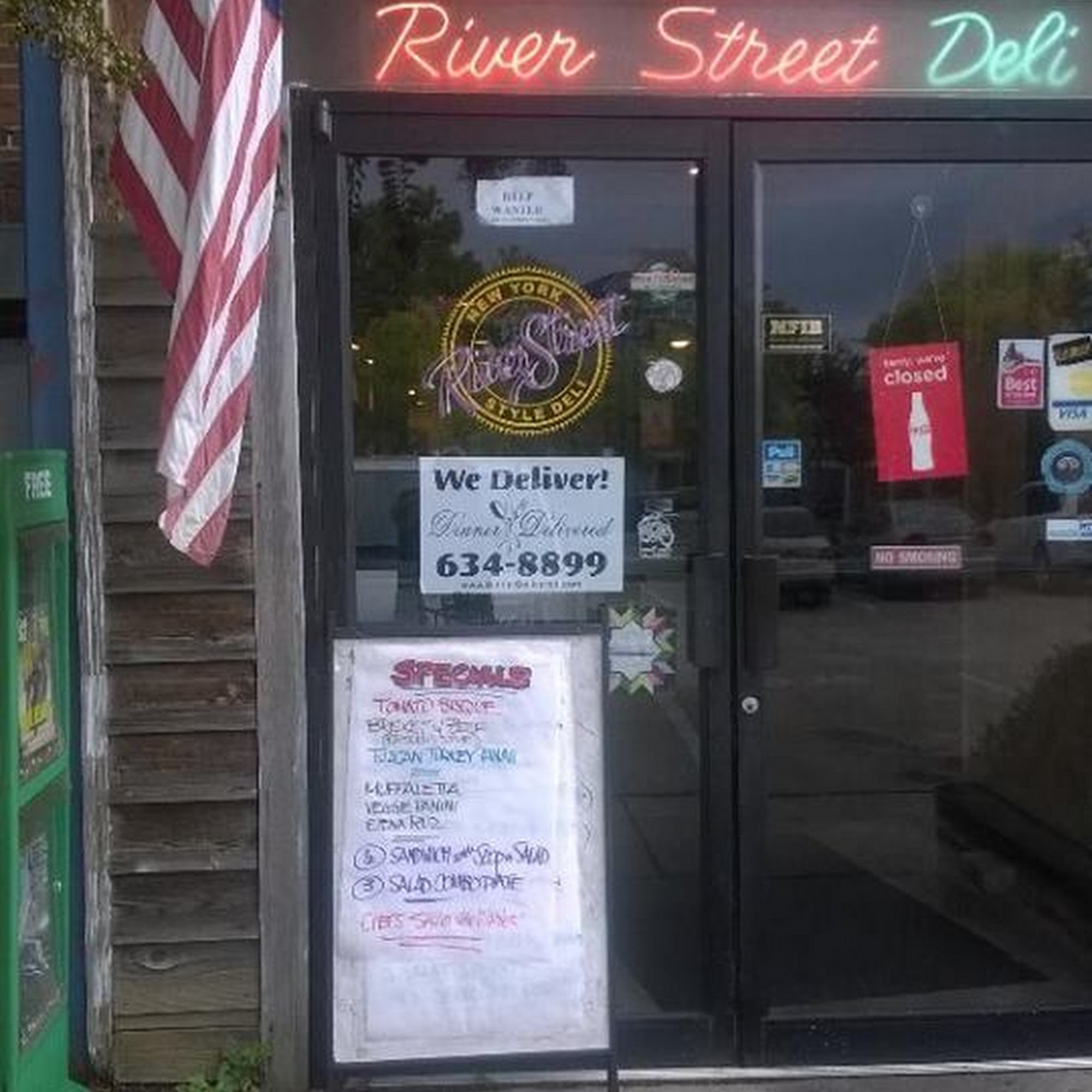 River Street Deli Chattanooga