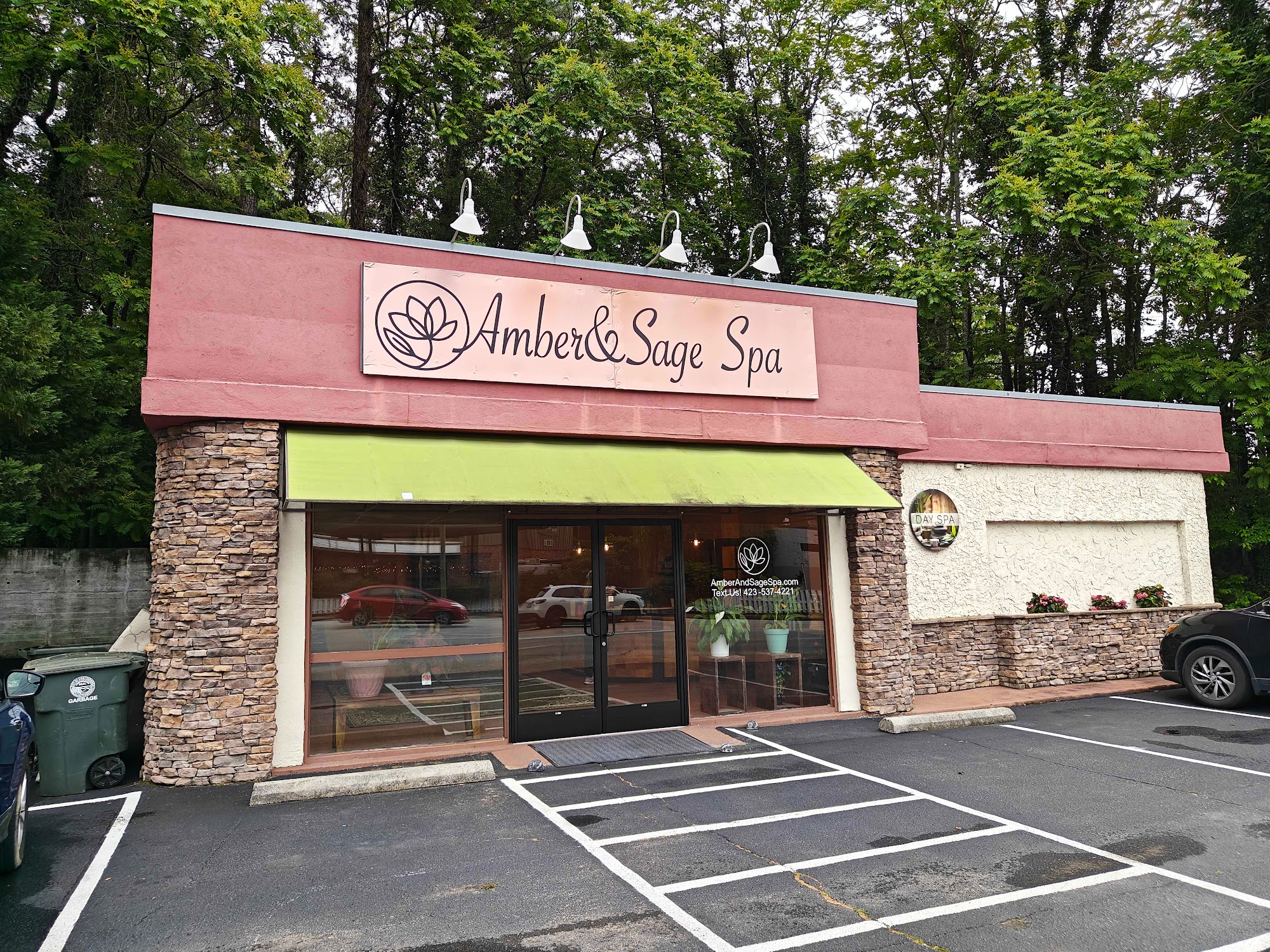 Amber & Sage Spa - Chattanooga's Premier New Day Spa