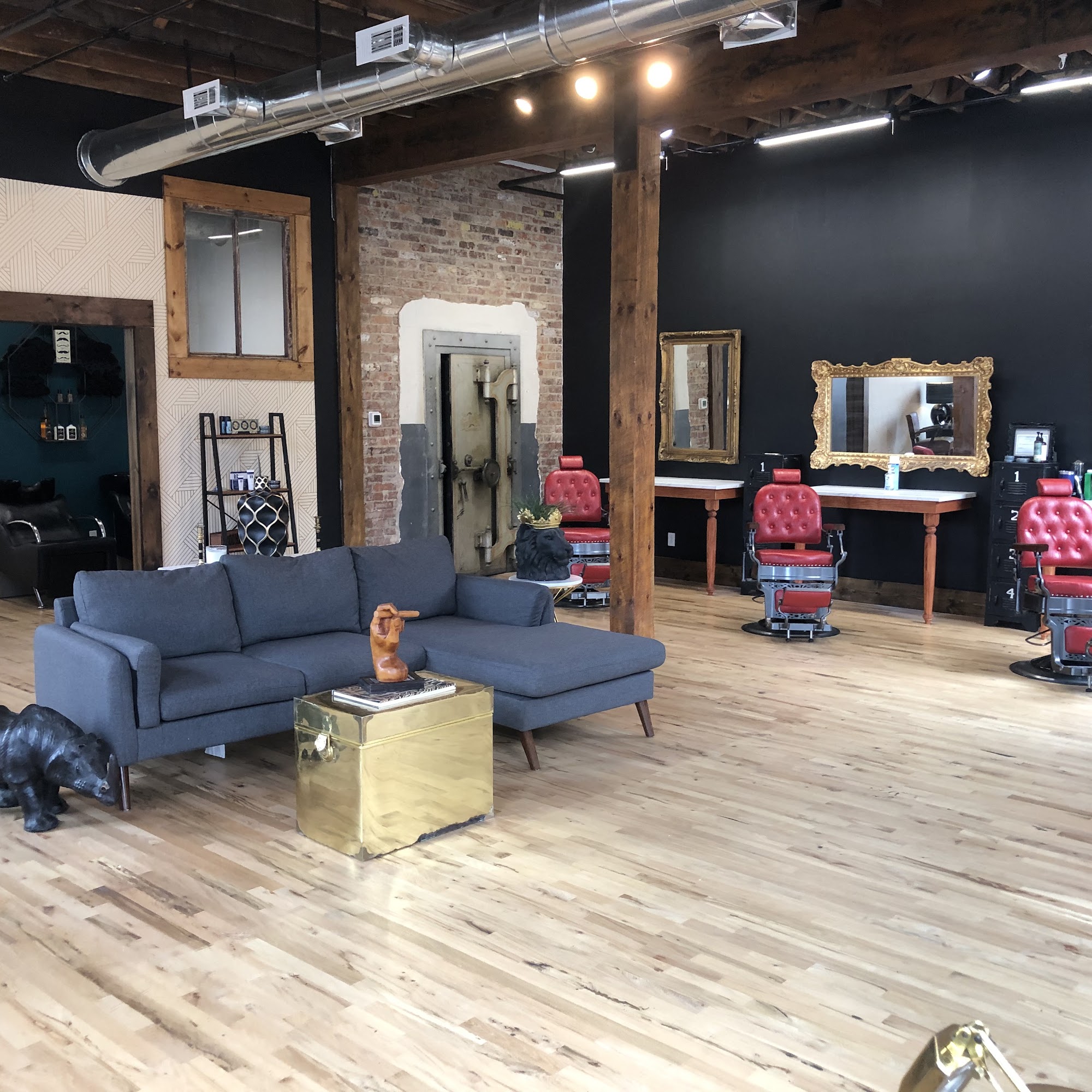 Buchanan's Barber Lounge