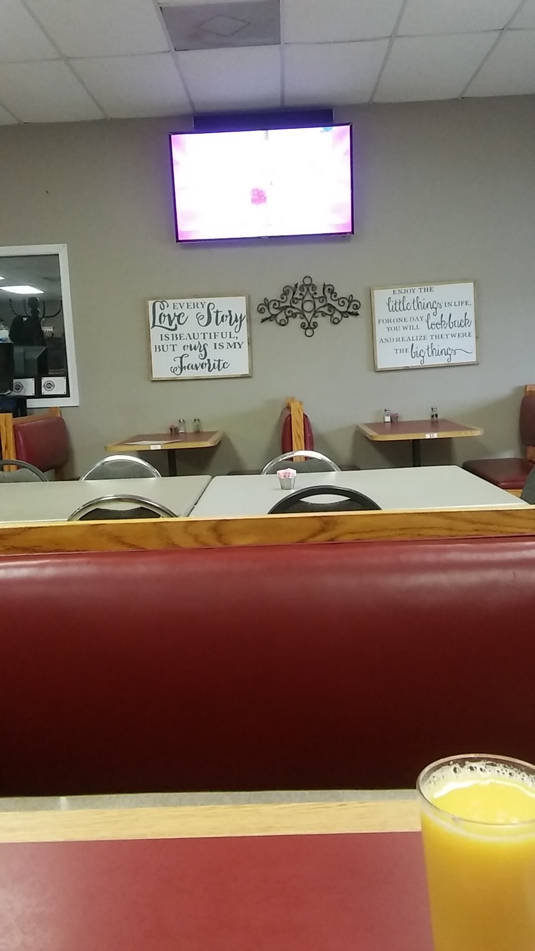 Pappy & Jimmies Covington