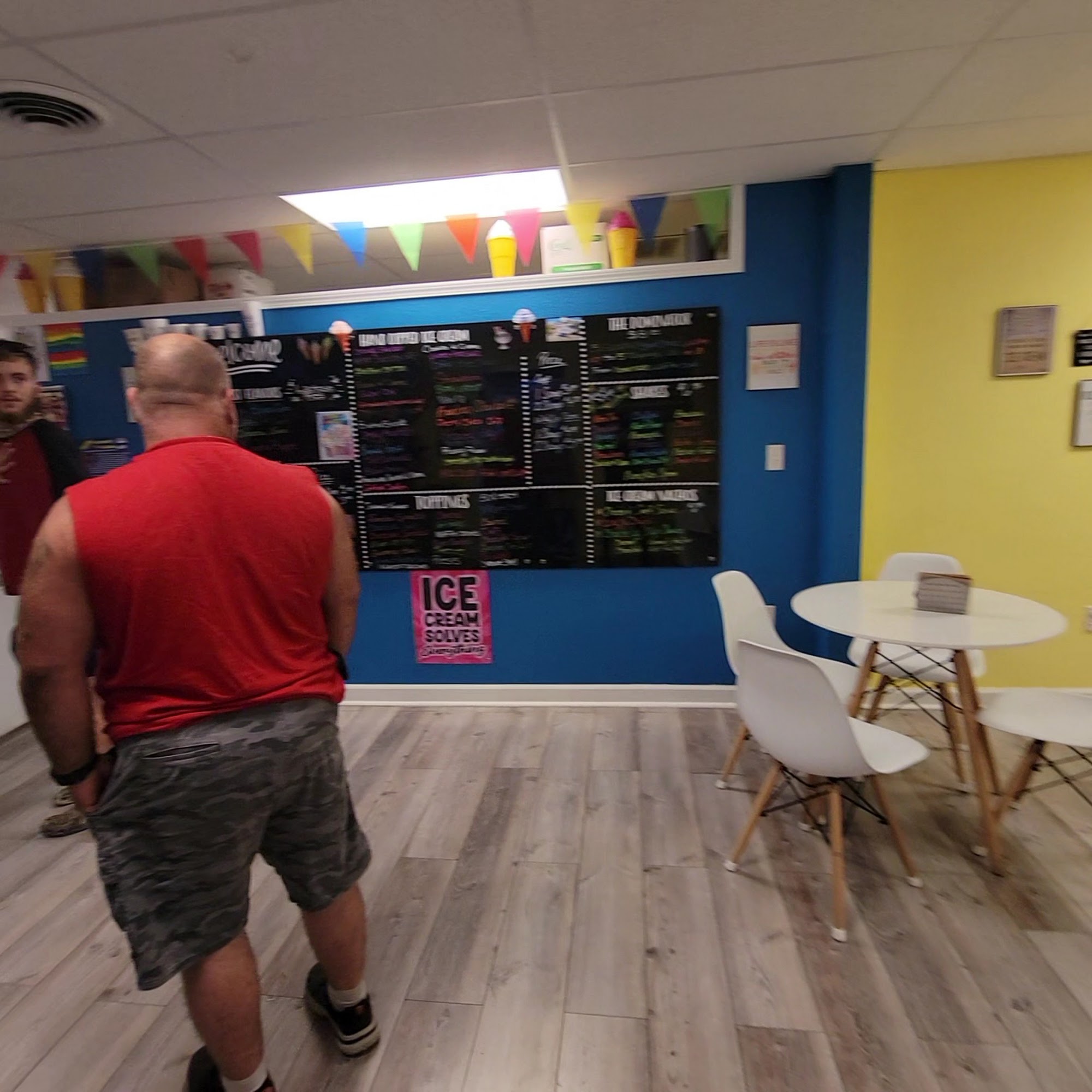 Dominick's Froyo and Ice cream Crossville