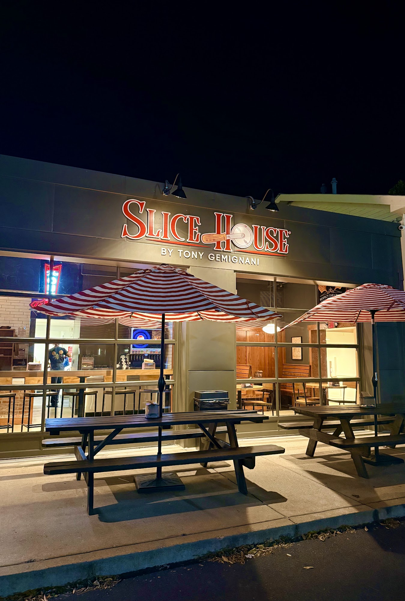 Slice House by Tony Gemignani 98 E Main St, Franklin