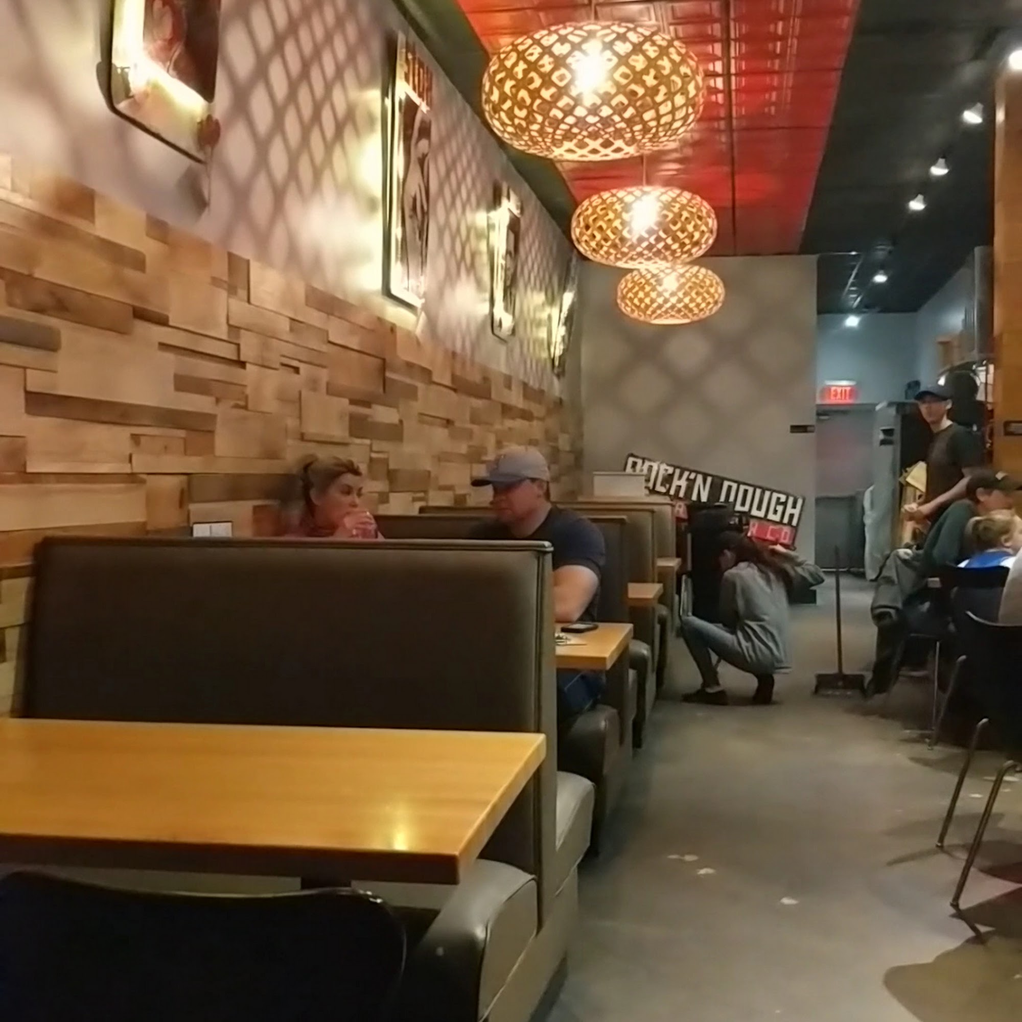 Rock’n Dough Pizza & Brewery Germantown