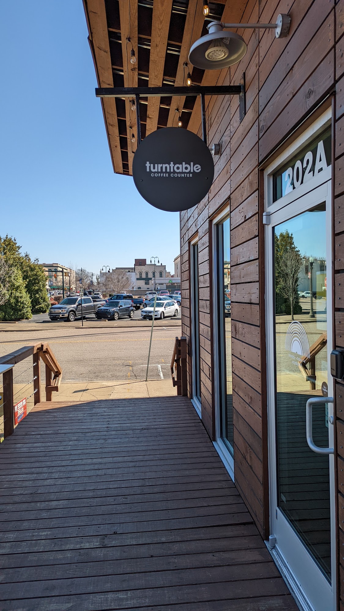 Turntable Coffee Counter Jackson