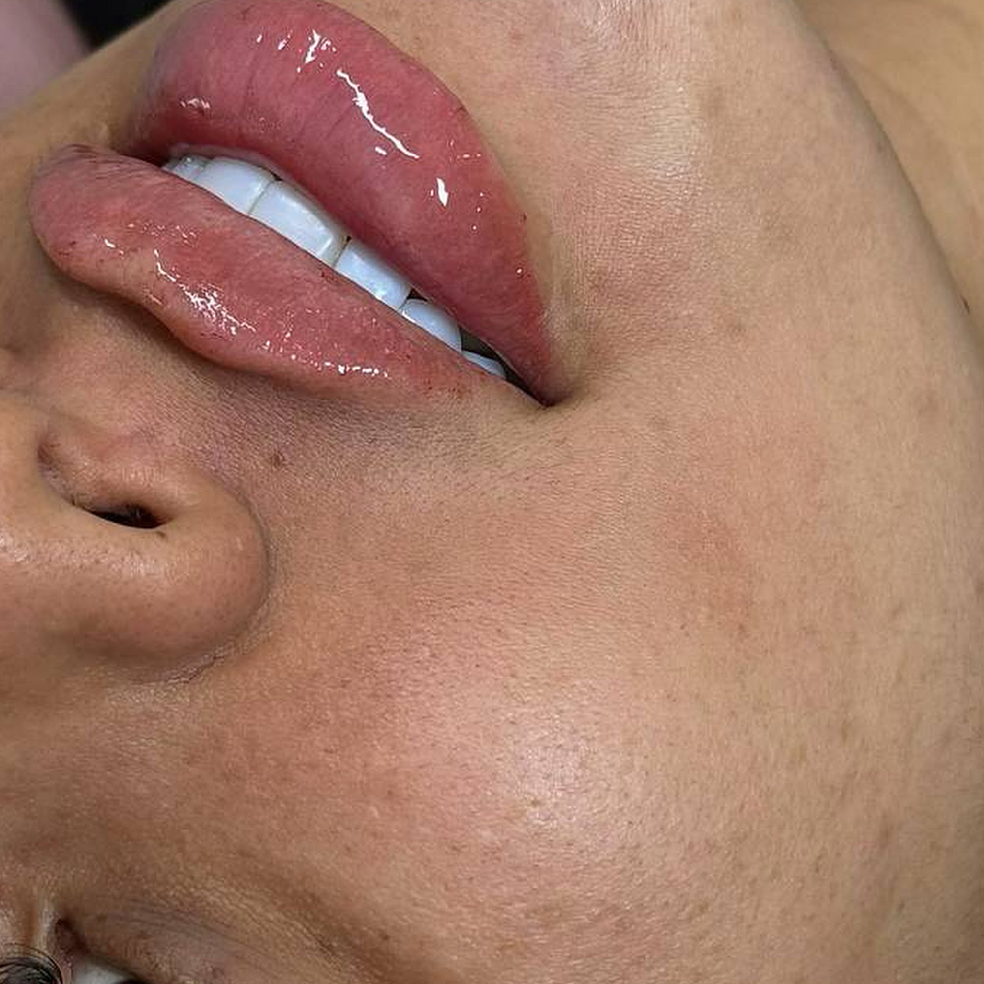 LipvanaBeauty