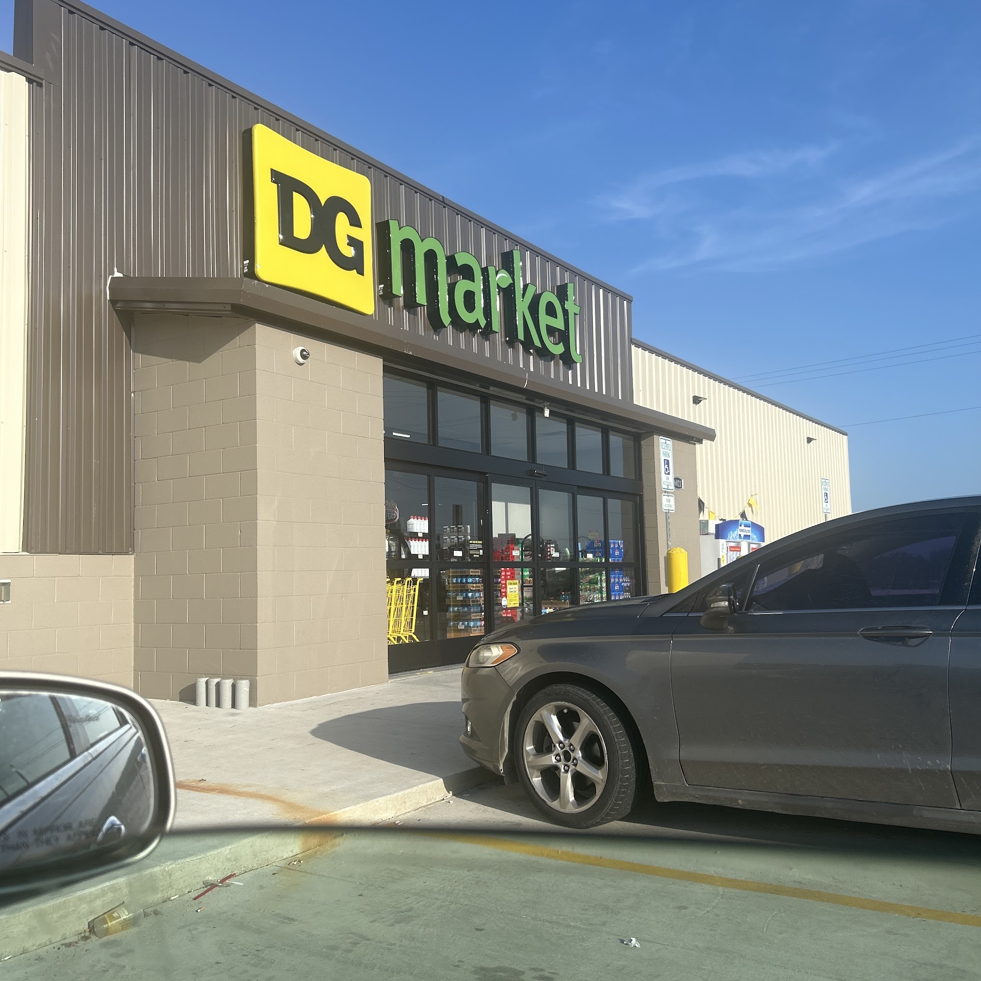 DG Market Mason