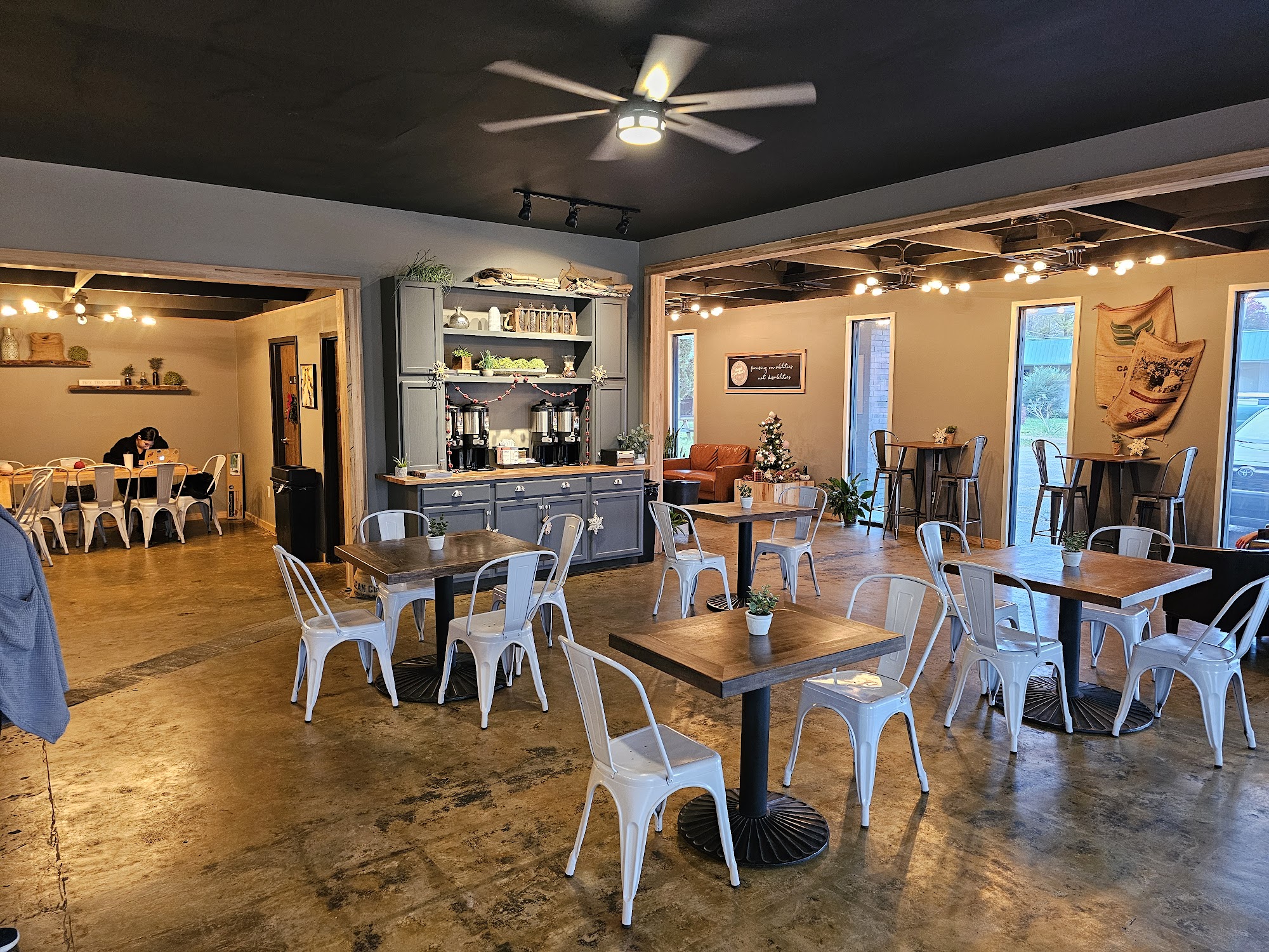 Sweet Jordan's 15172 Highland Dr Suite 1, McKenzie