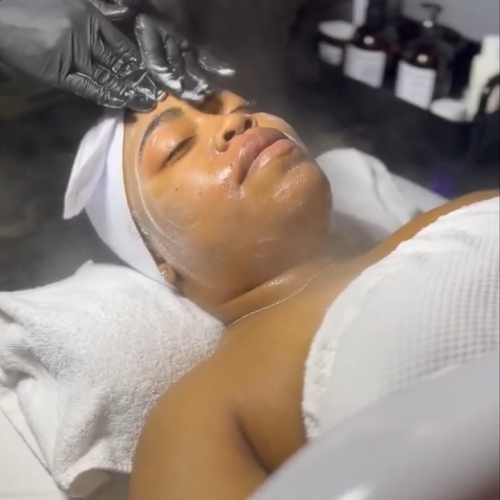 Aesthetically Erica 5983 Apple Tree Dr, Memphis Tennessee 38115