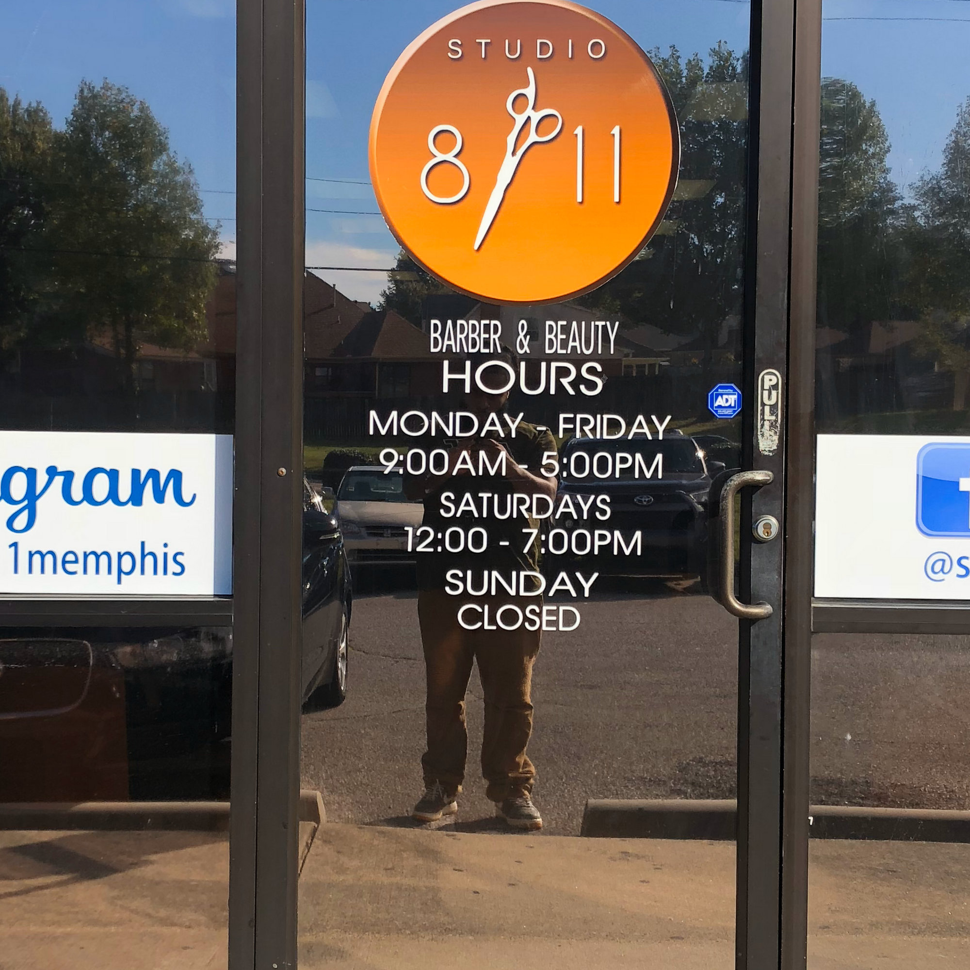 Studio 8/11 Barber & Beauty 5144 Riverdale Rd #104, Memphis Tennessee 38141