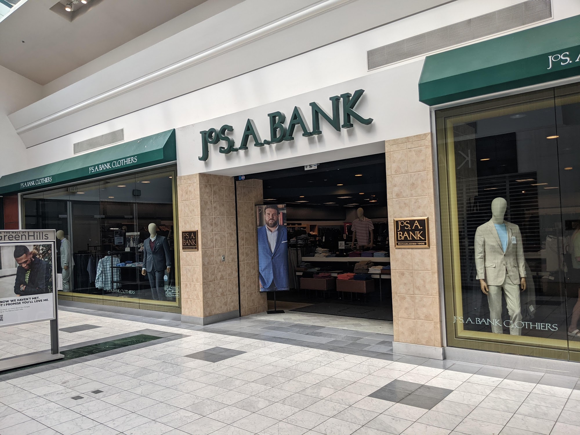 JOS A. BANK - 2126 Abbott Martin Rd, Nashville TN - Hours, Directions ...