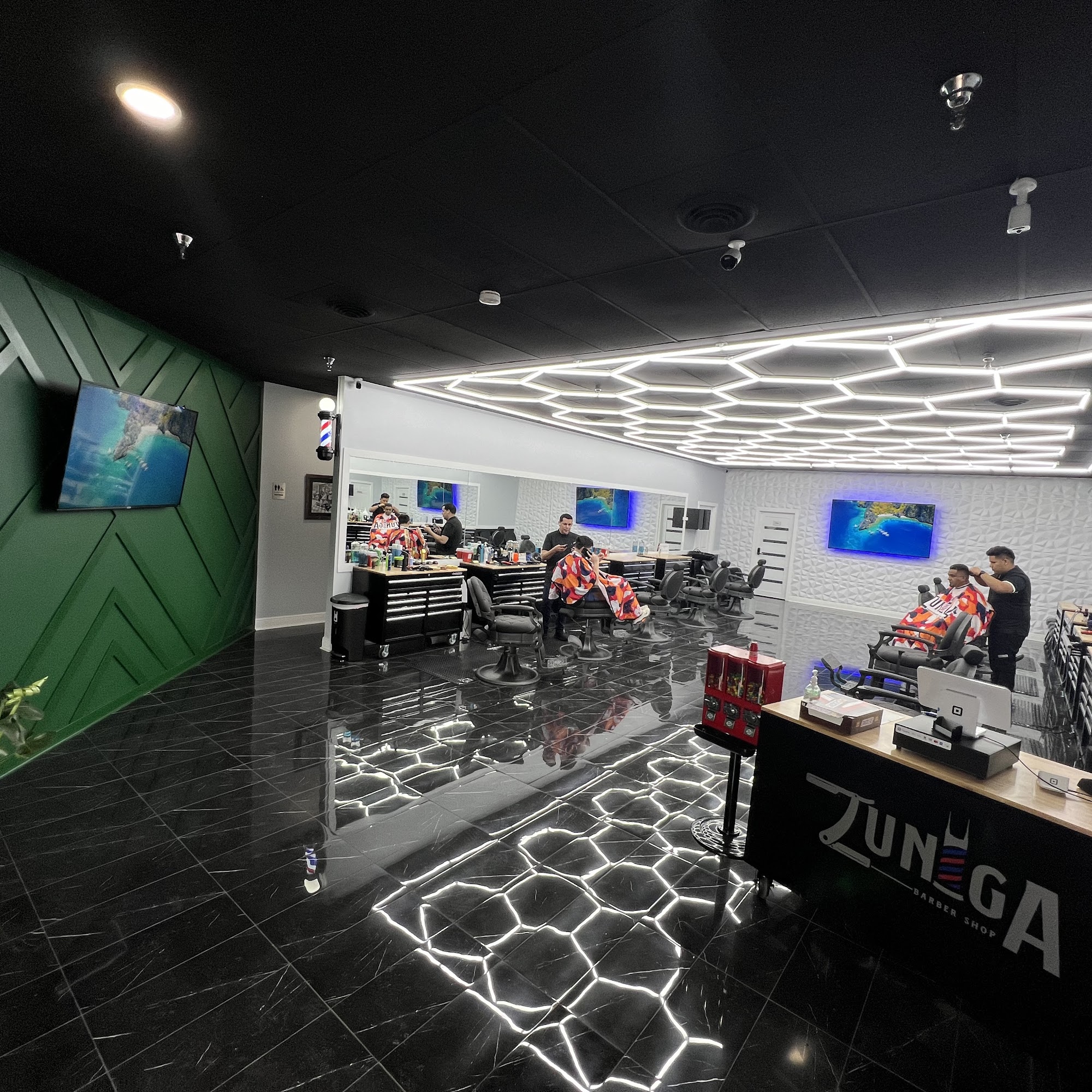 Zuniga Barber Shop 5814 Nolensville Pk #106, Nashville Tennessee 37211