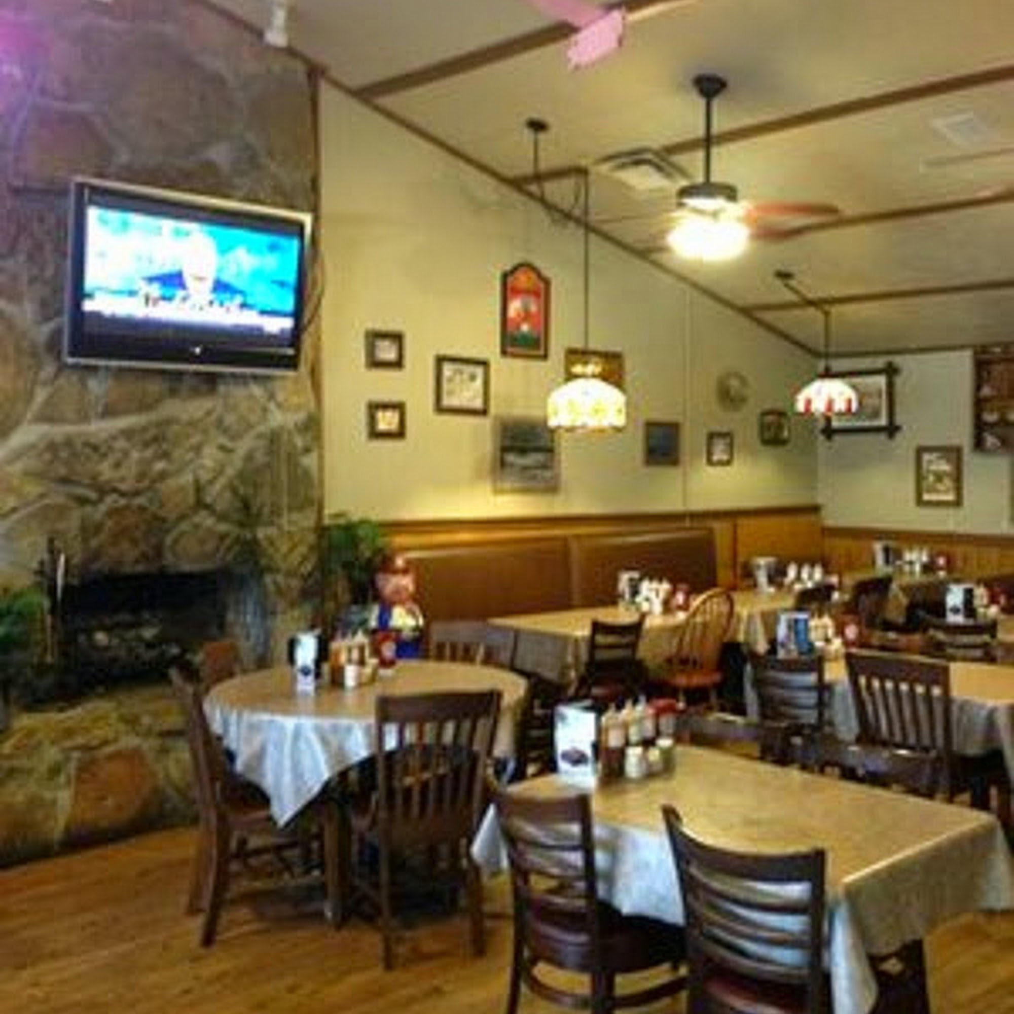 Bradley's Pit BBQ & Grill Sweetwater