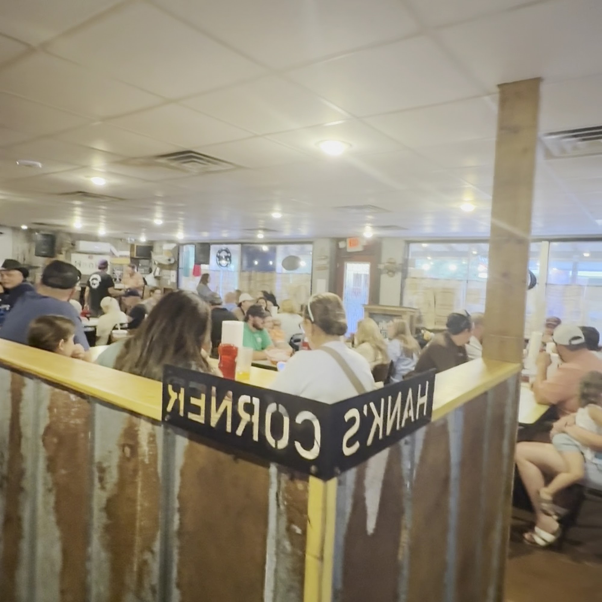 Hank's Corner Grille Tracy City