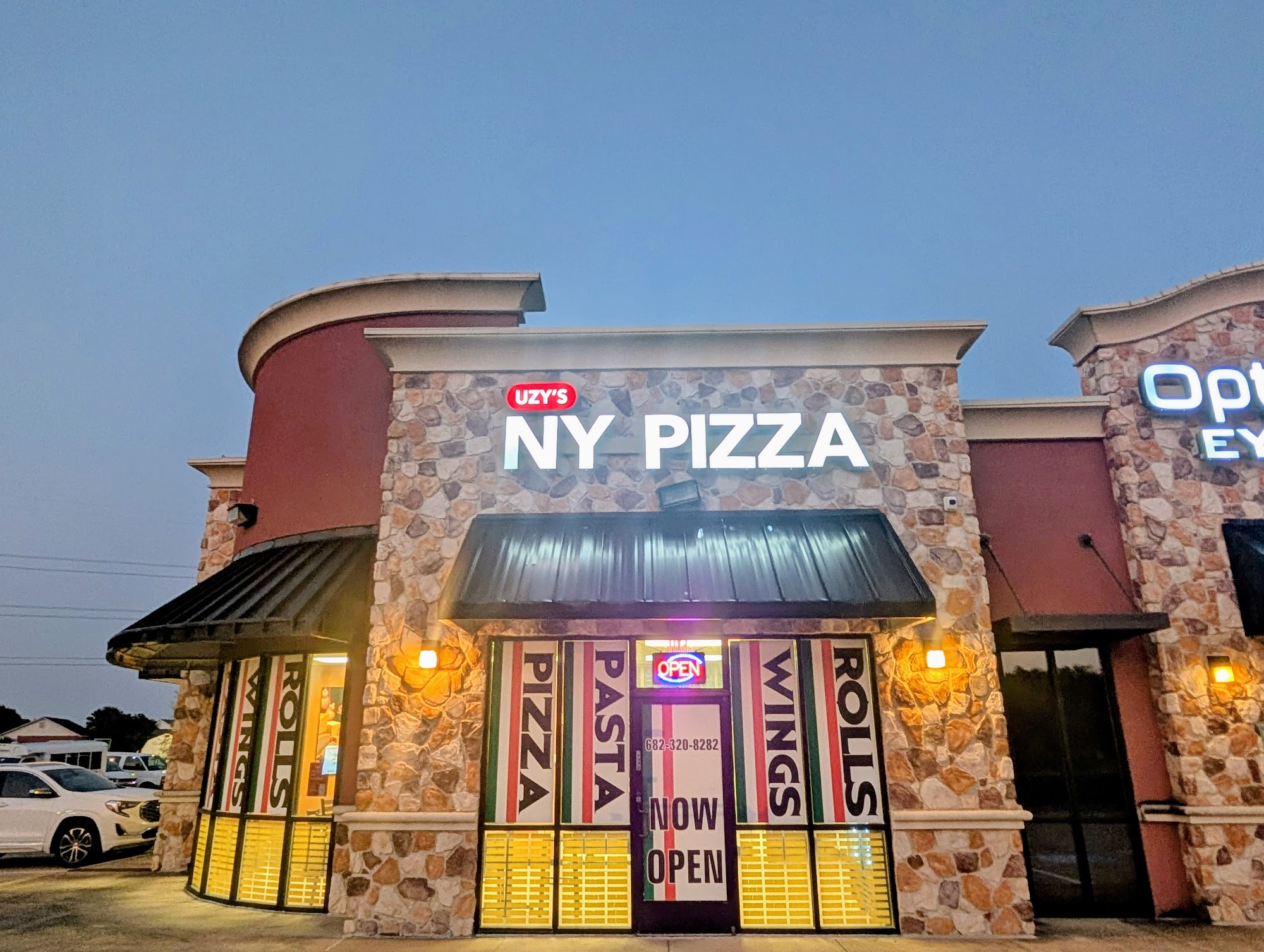 Uzy's New York Pizza Arlington