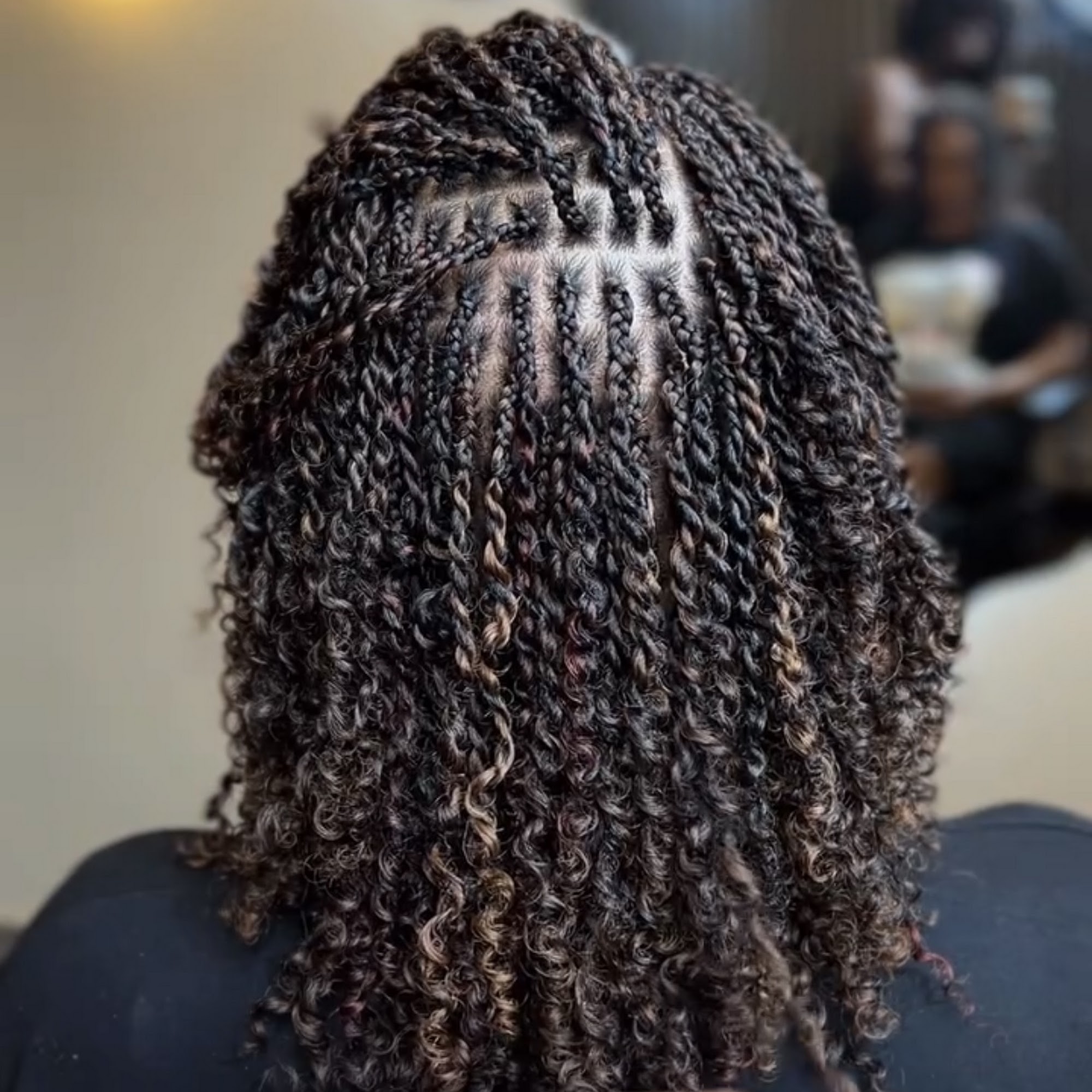 Luchrist Beauty Bar & Braids