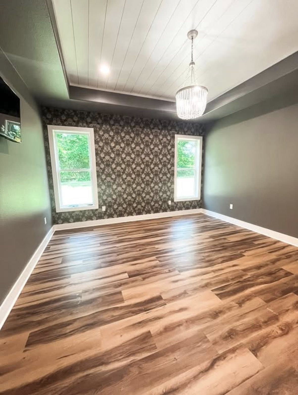 Lone Star Flooring 302 E Main St, Atlanta Texas 75551