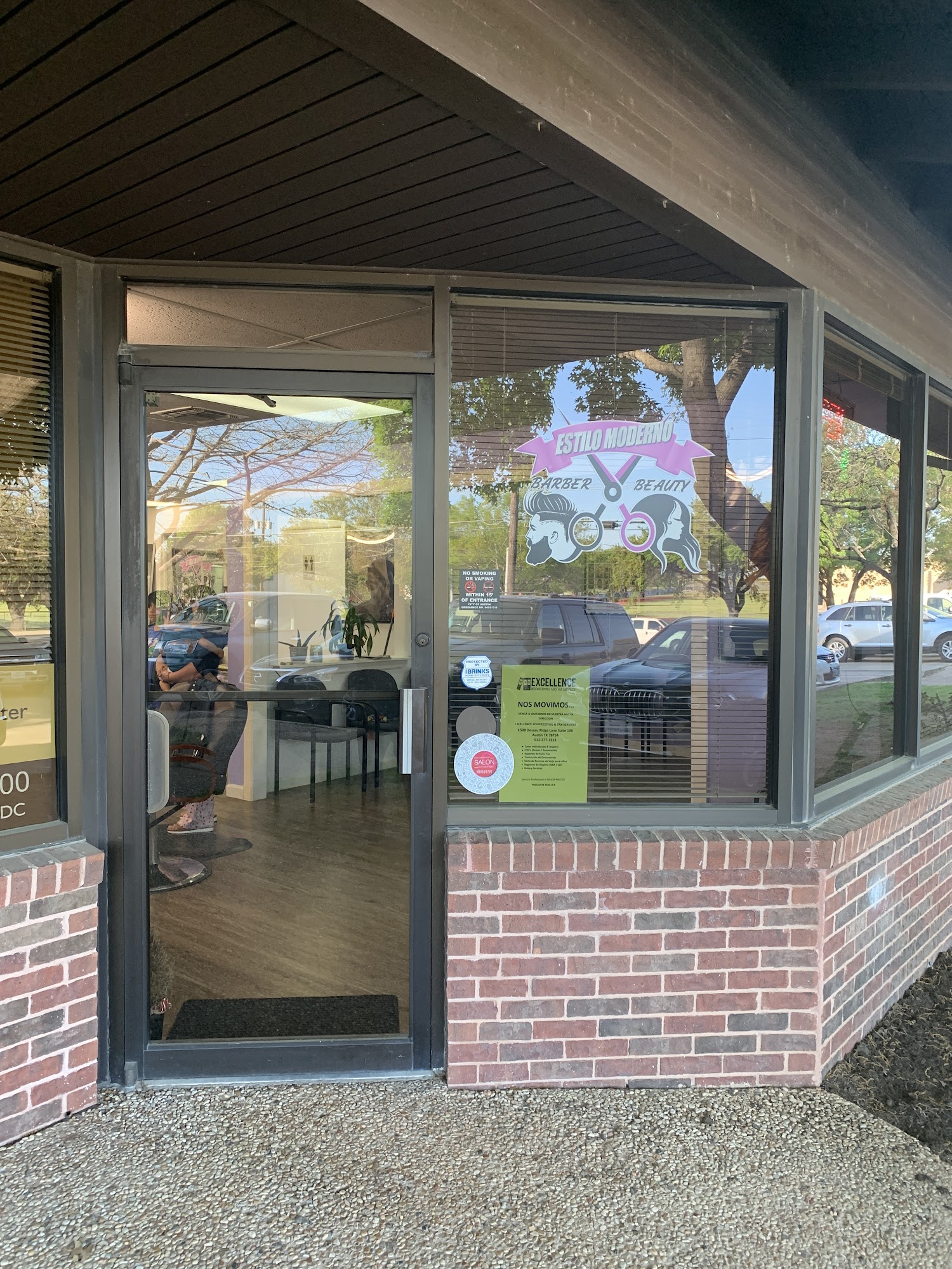 Estilo Moderno Barber and Beauty 6448 E Hwy 290, Austin Texas 78723