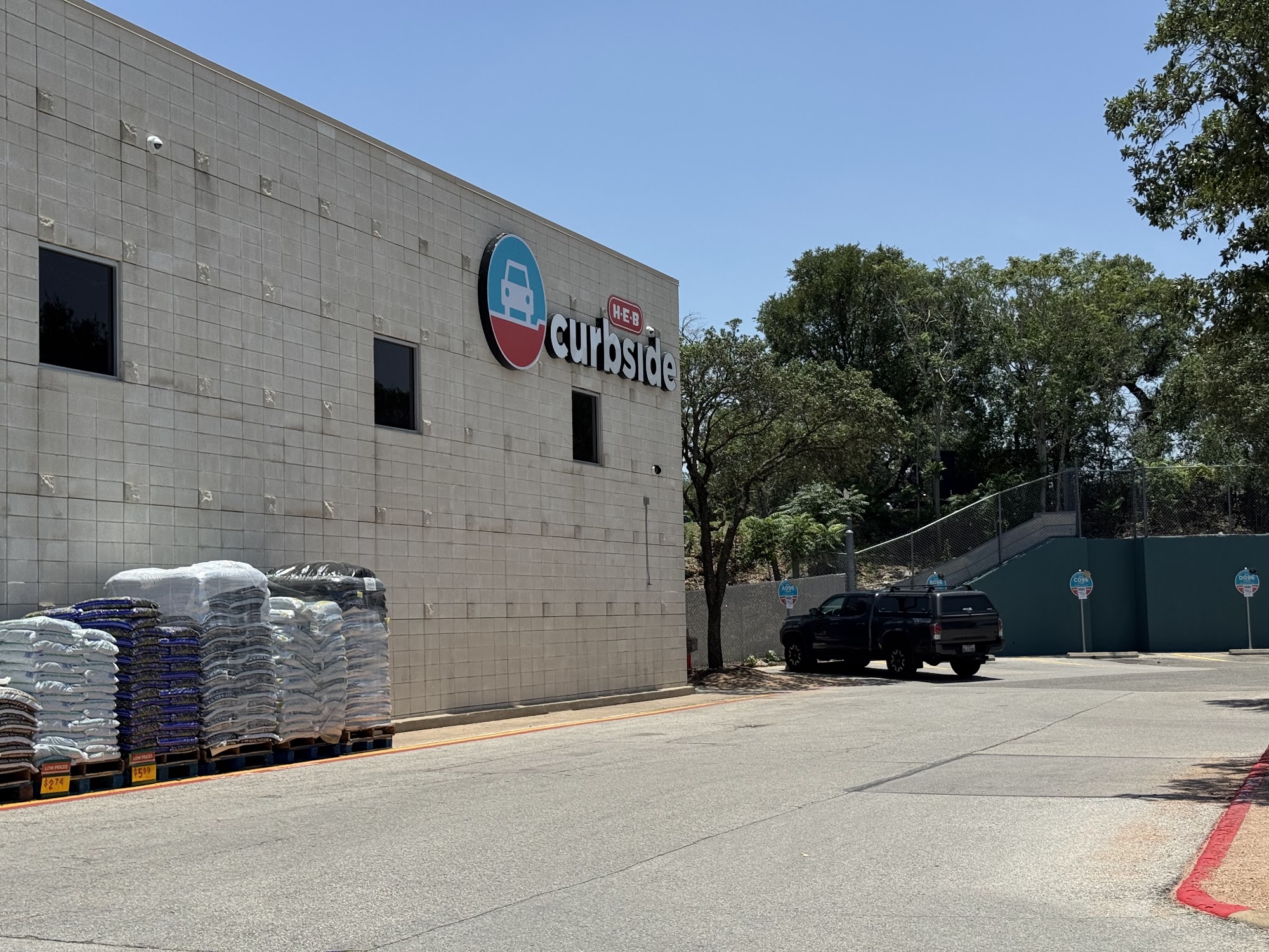 H-E-B Curbside Pickup & Grocery Delivery Austin
