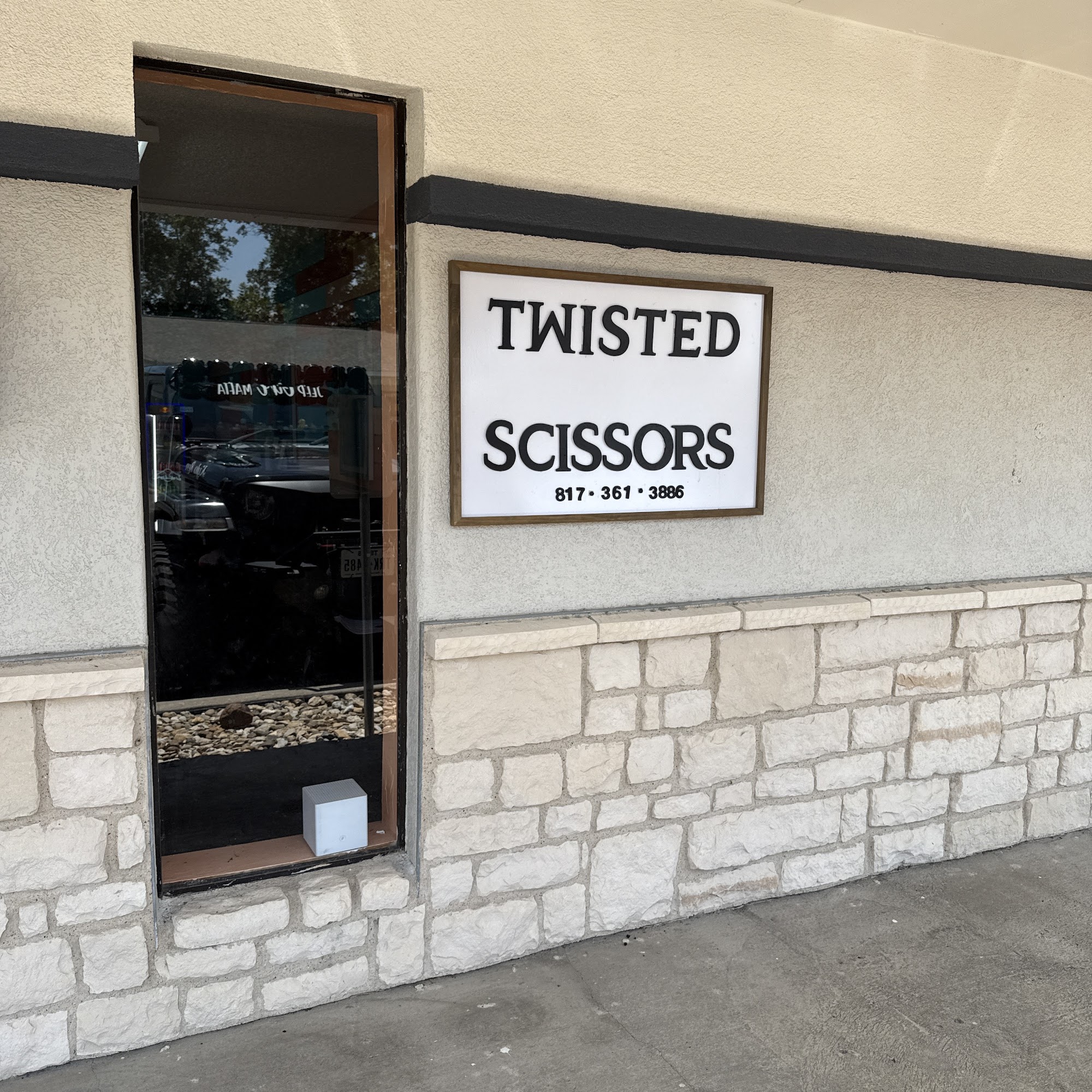 Twisted Scissors Inc 328 W Main St Suite # 5, Azle Texas 76020