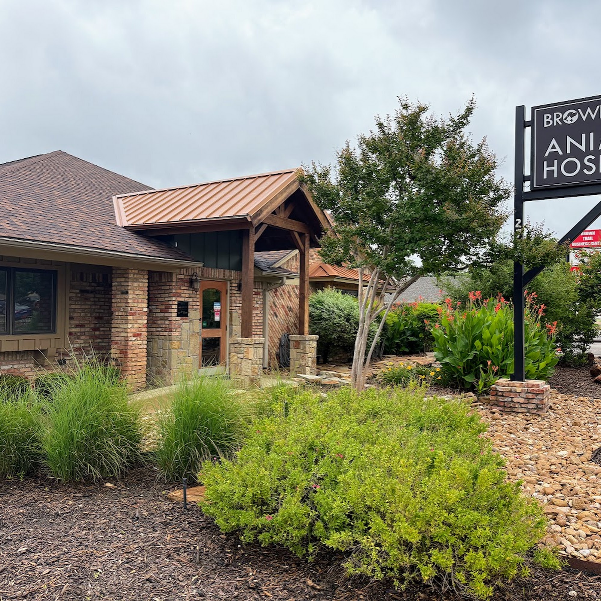 Brown Trail Animal Hospital Bedford