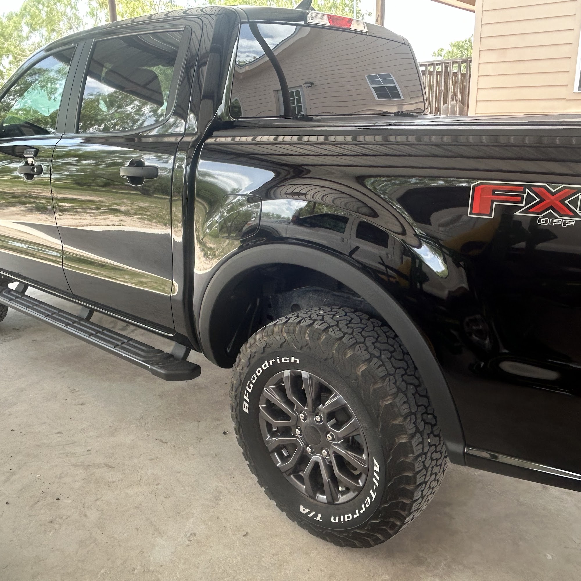 Benny's Paint & Body Shop