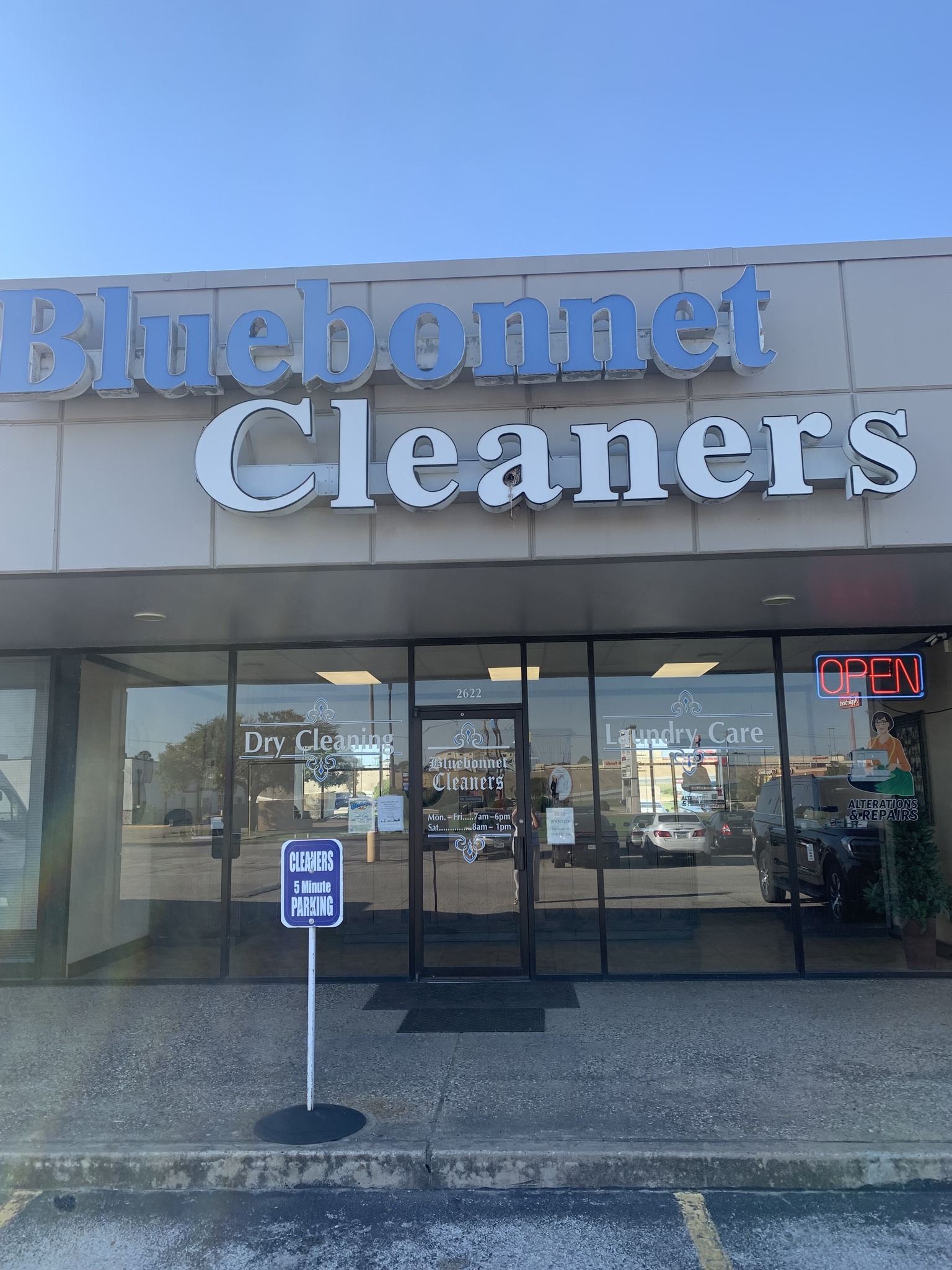 Bluebonnet Cleaners