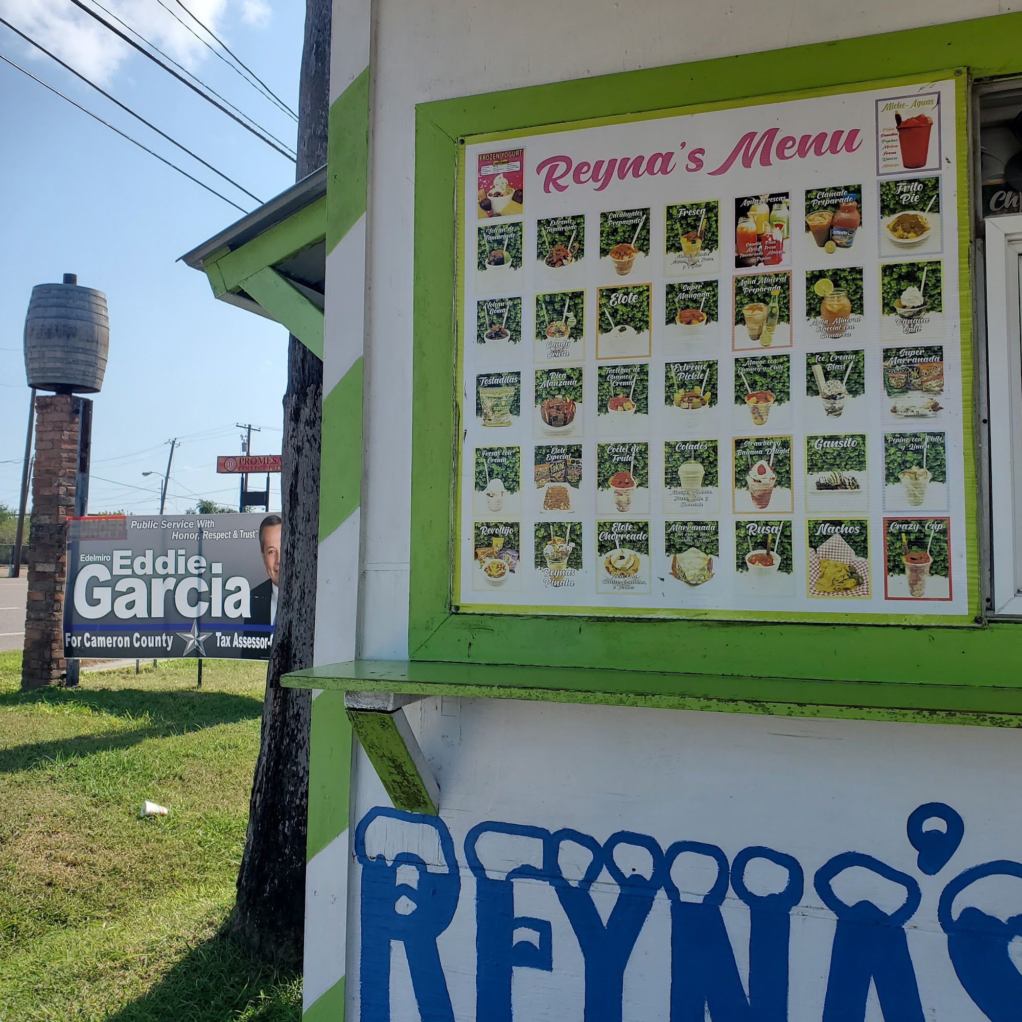 Reyna’s snow cones
