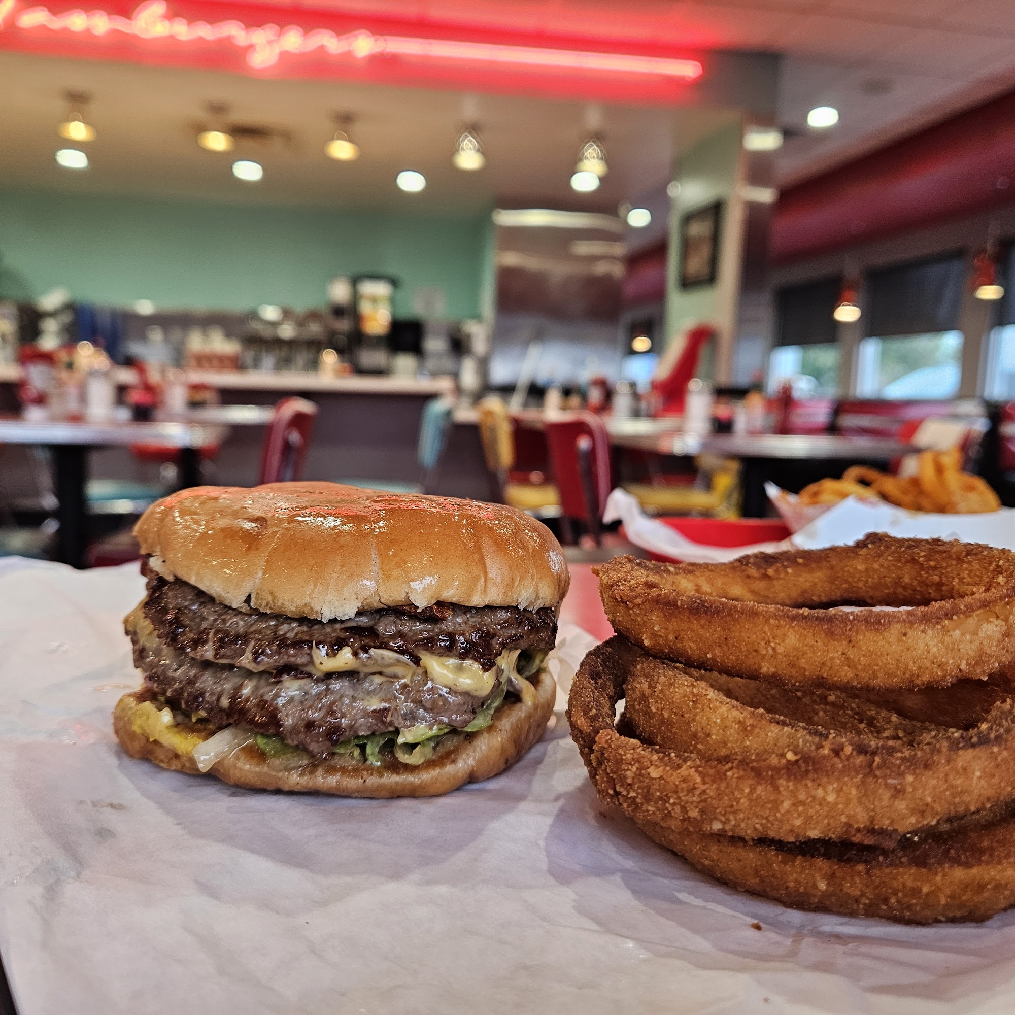 Dan's Hamburgers - Buda Buda