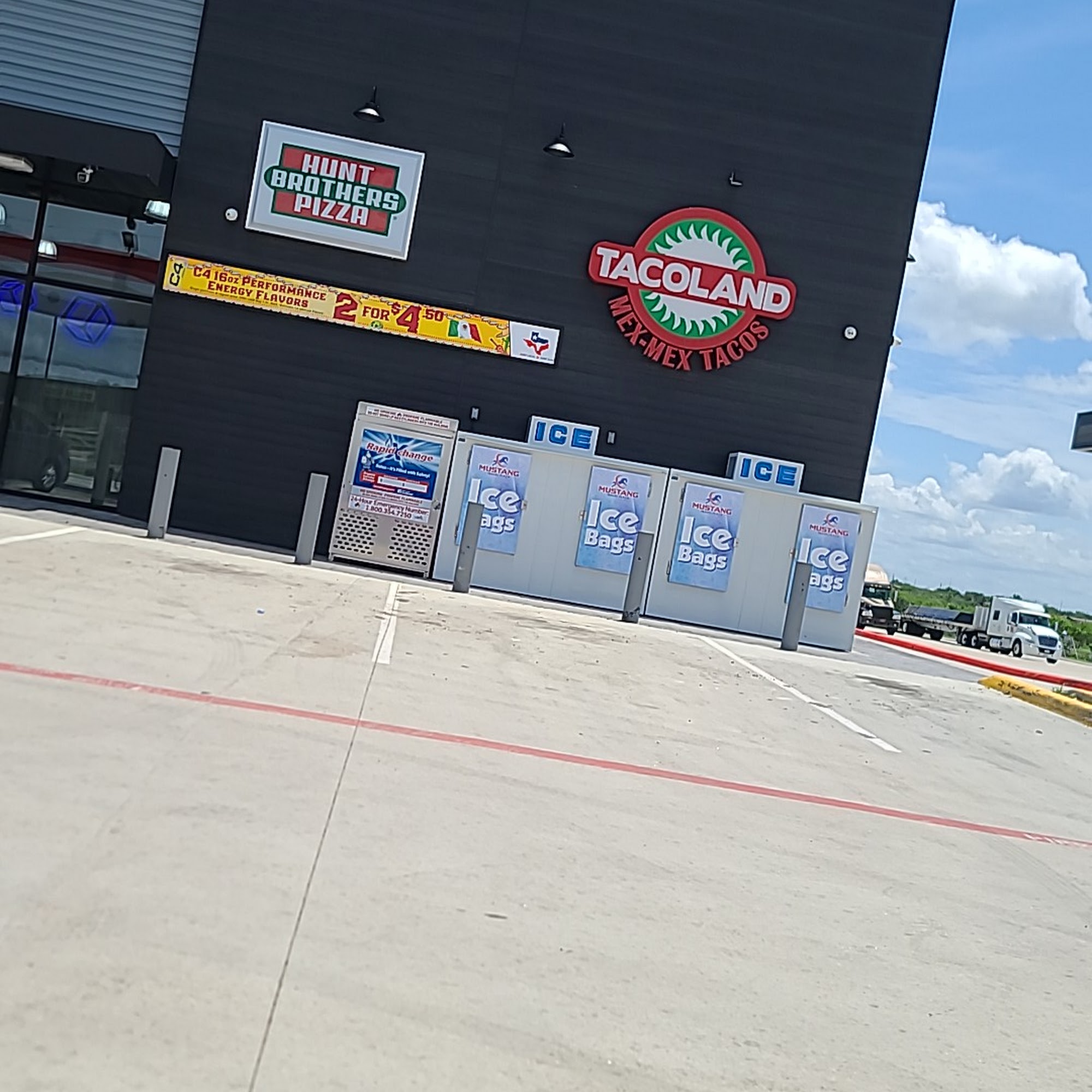 Tacoland 17500 Camino Real, Buda