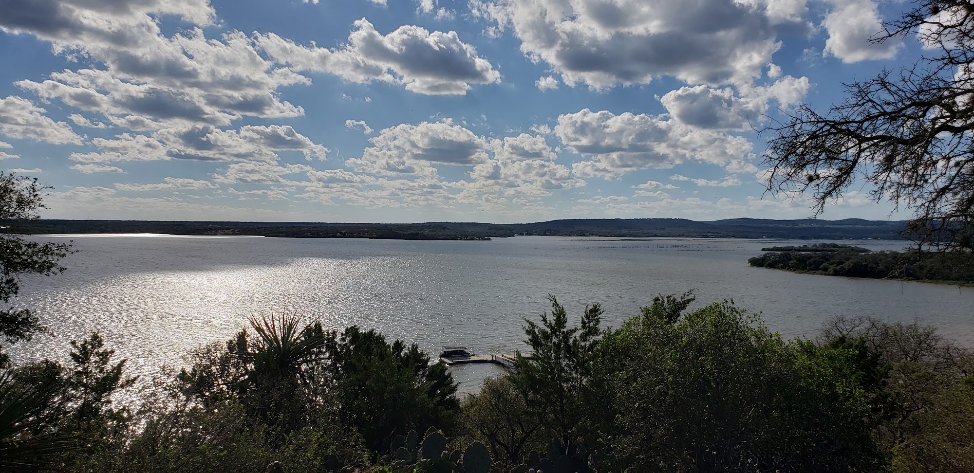 Canyon Of The Eagles-Park Store Burnet