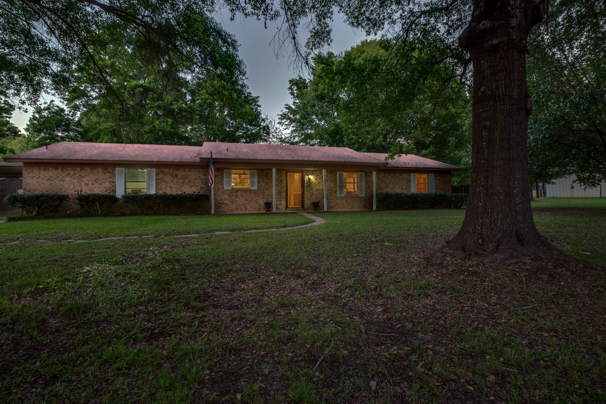 J Hughes Photography Studio