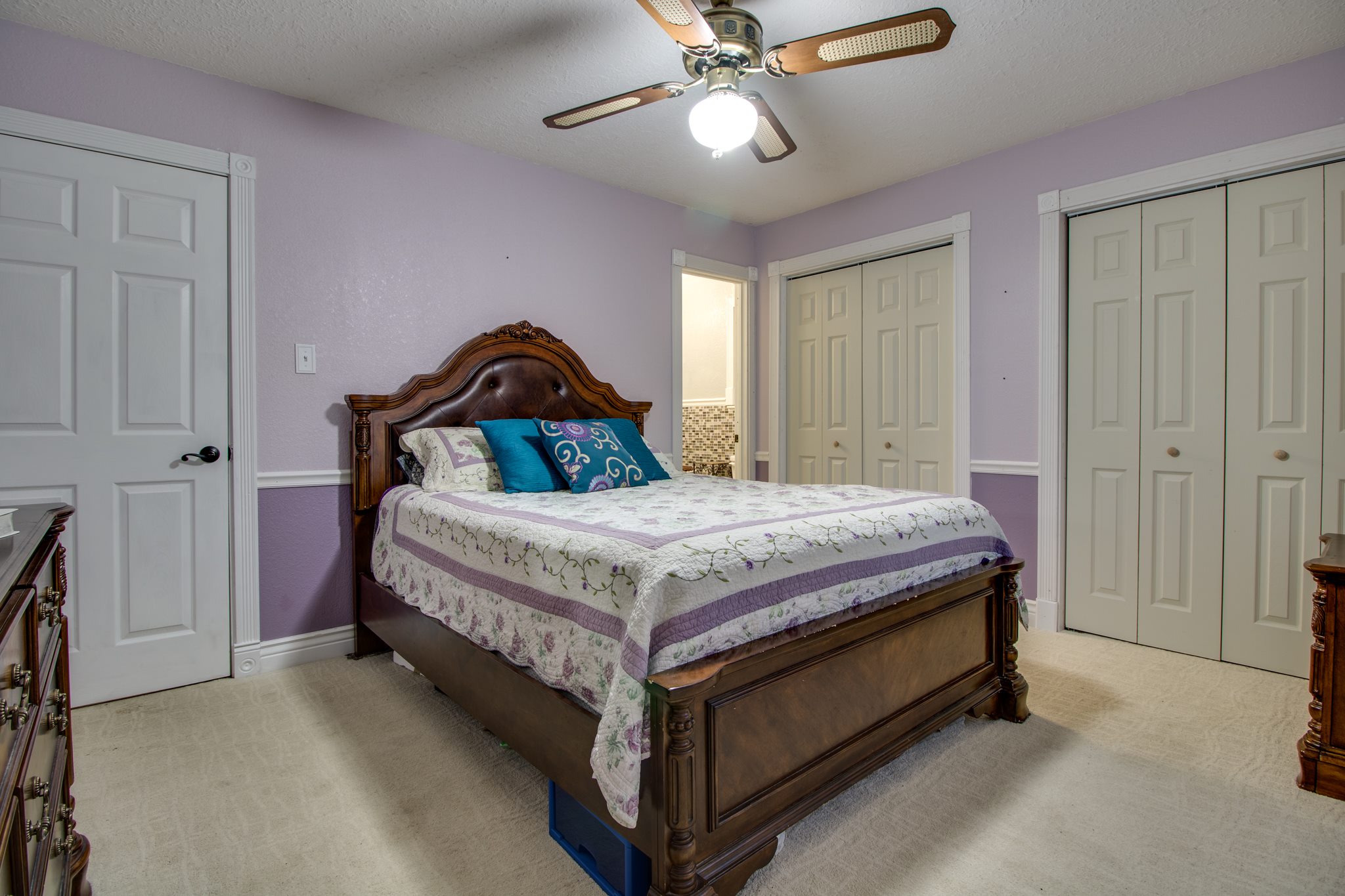 J Hughes Photography Studio