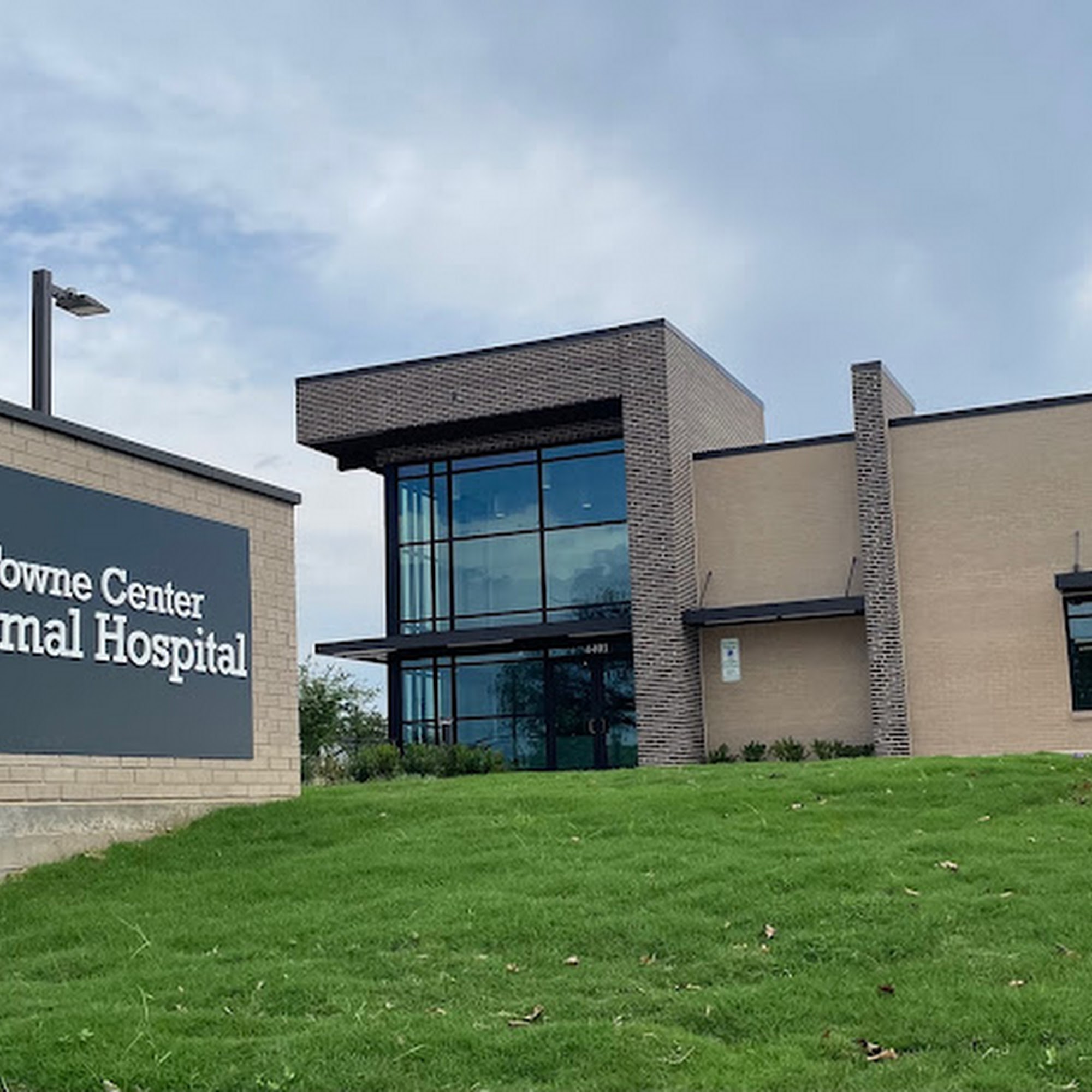 Towne Center Animal Hospital and Pet Hotel Colleyville