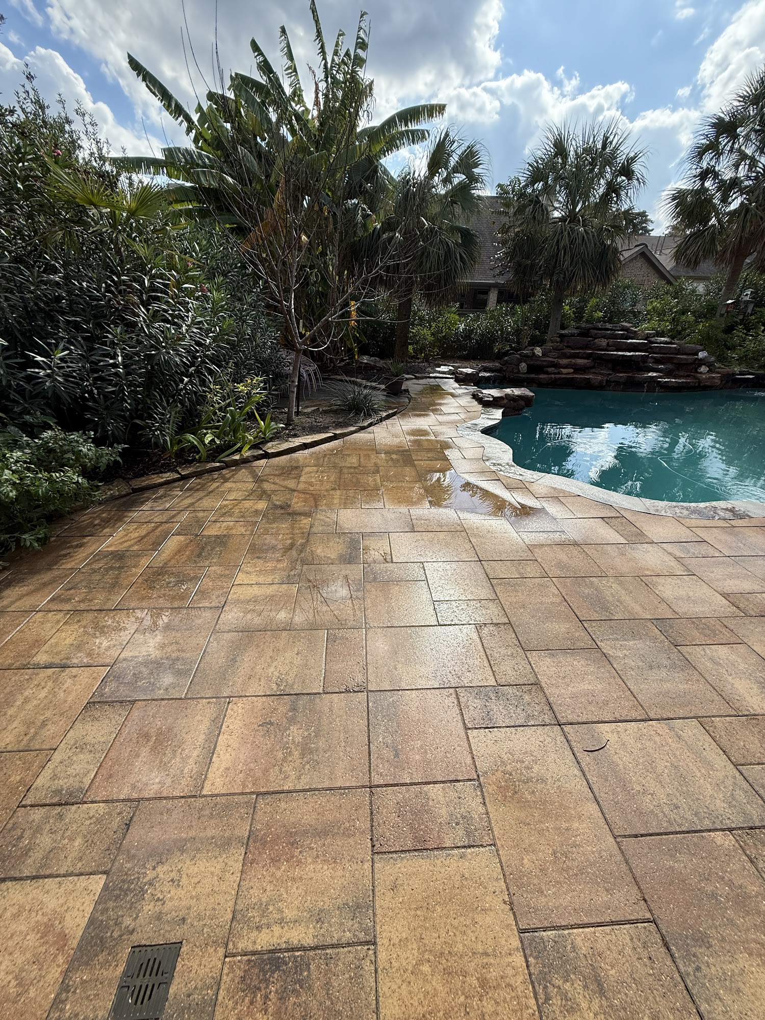 YellowStream Power Wash 17011 Harper's Way, Conroe Texas 77385