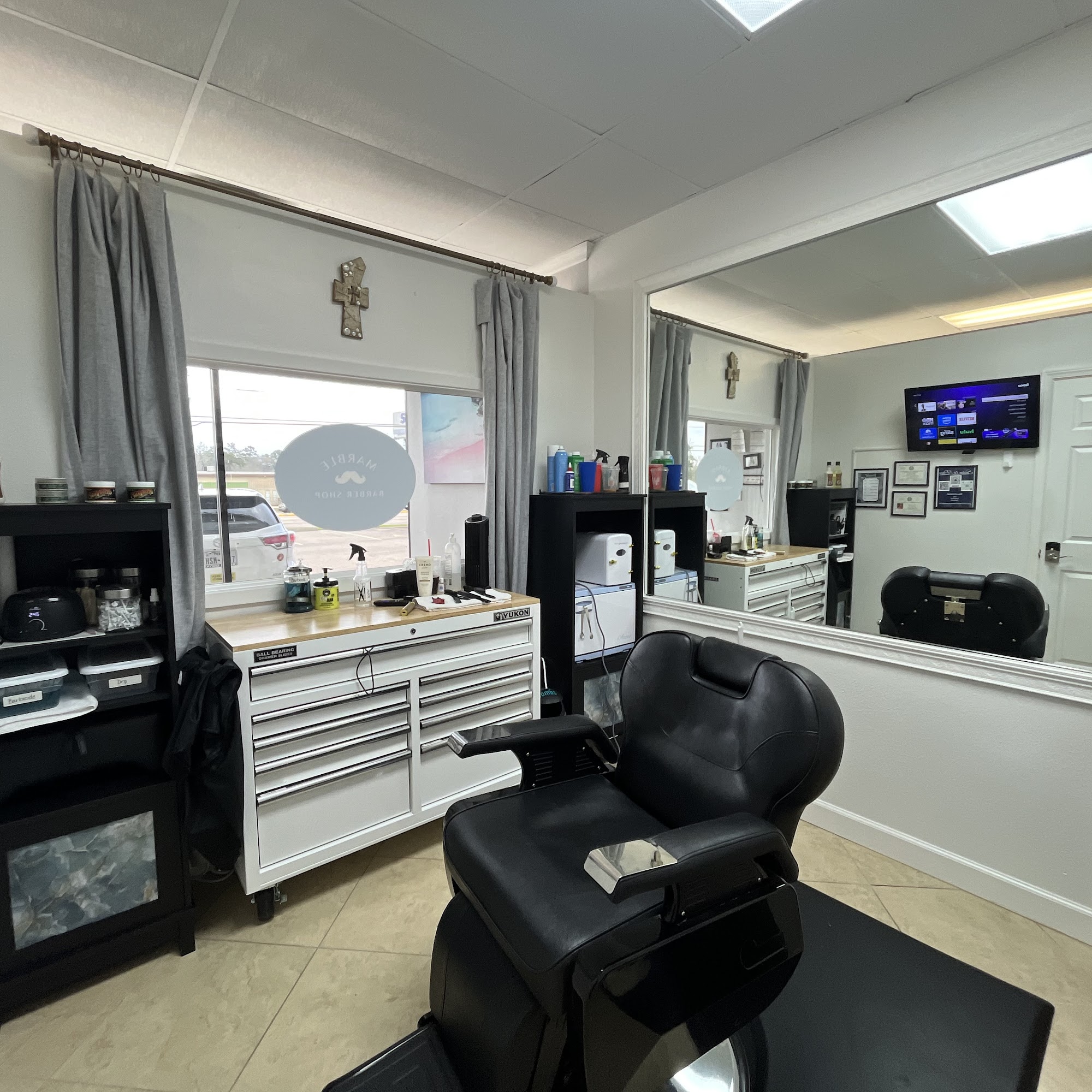 Marble Barbershop