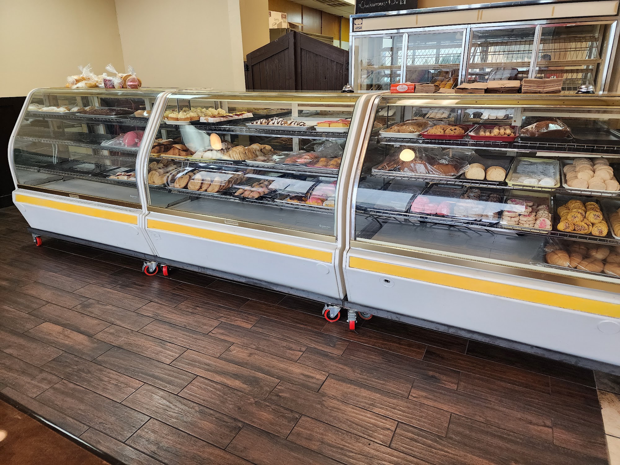 La Popular Bakery & Taqueria .Converse Converse