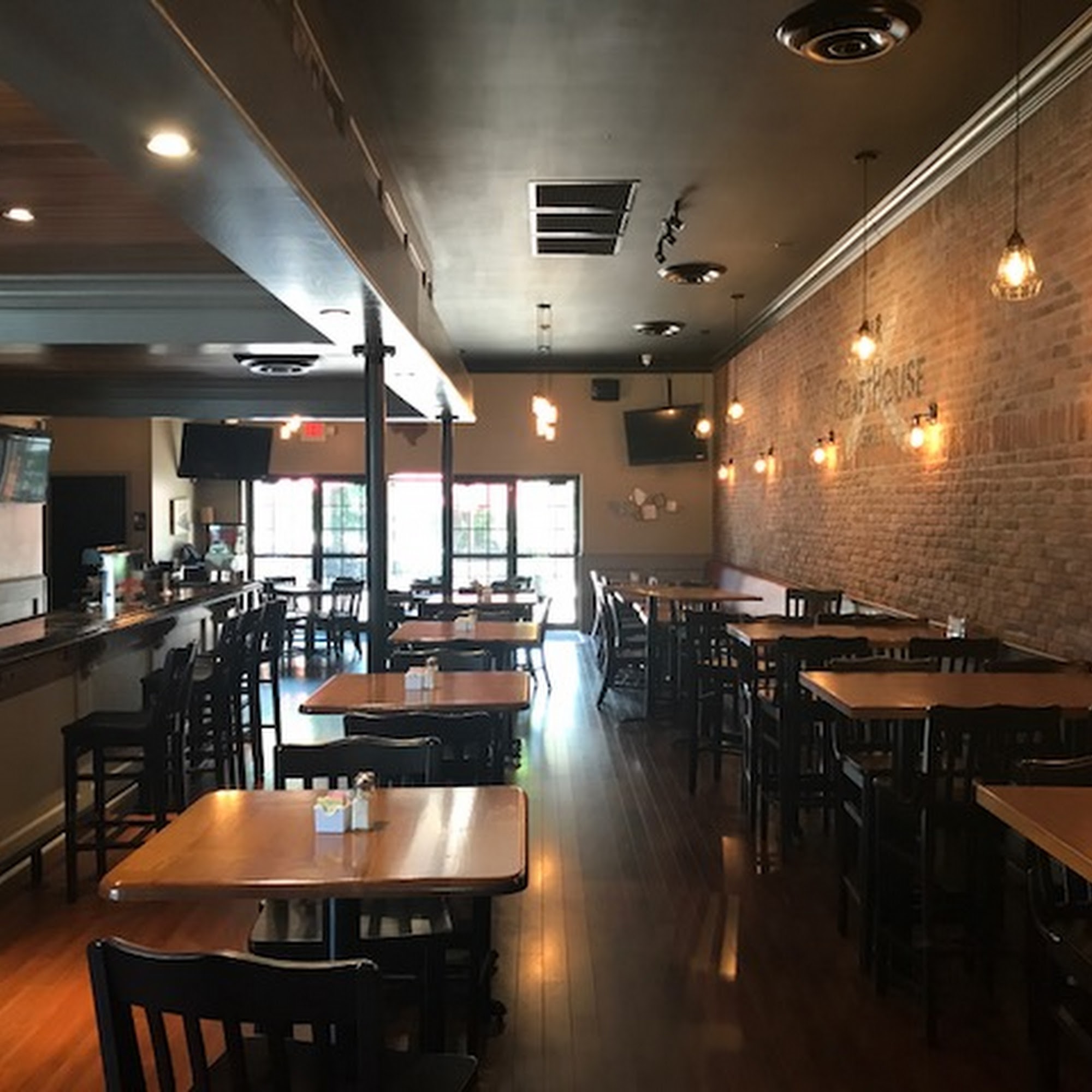 R&R Crafthouse Grill Cypress