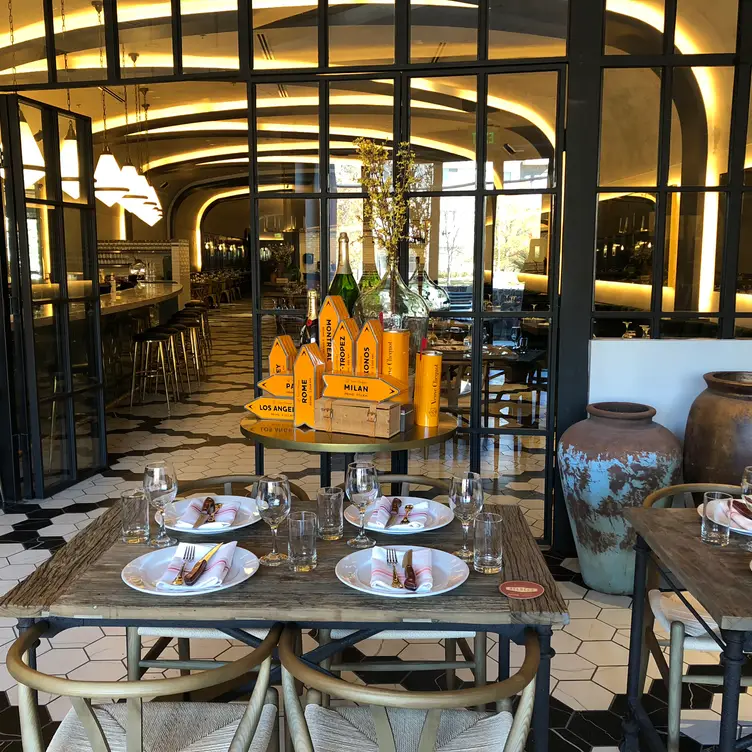 Photo credit: opentable