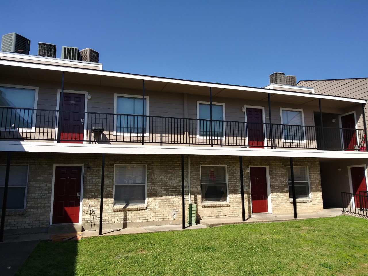 Oakwood Place Apartment Homes Menu