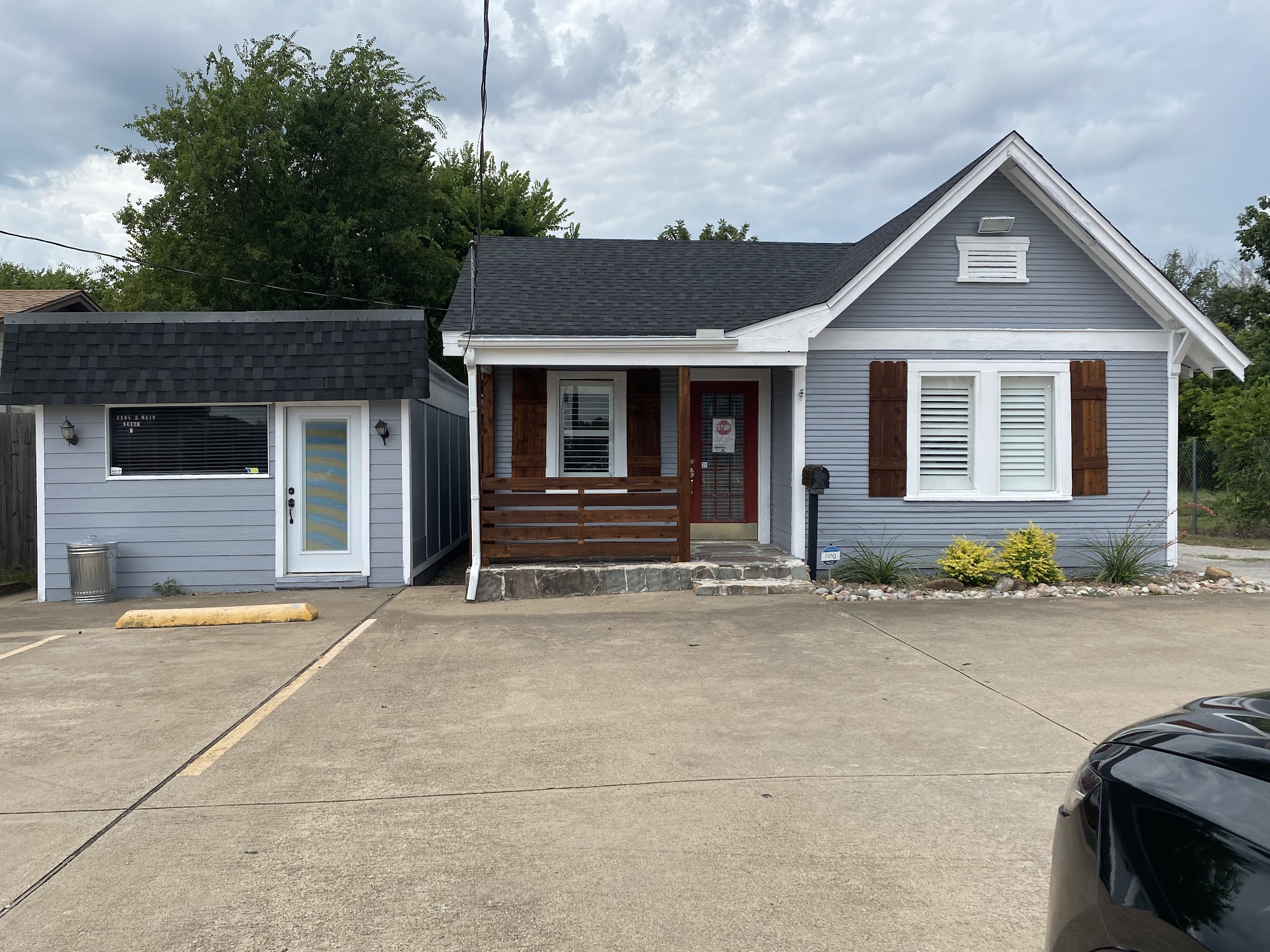 Salon Hairology 1105 S Main St, Duncanville Texas 75137