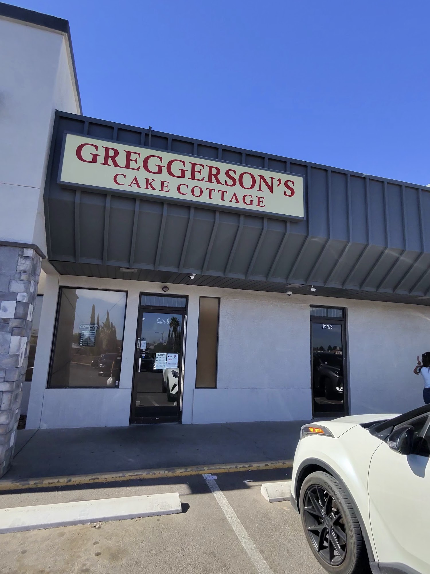 Greggerson's Cake Cottage Menu