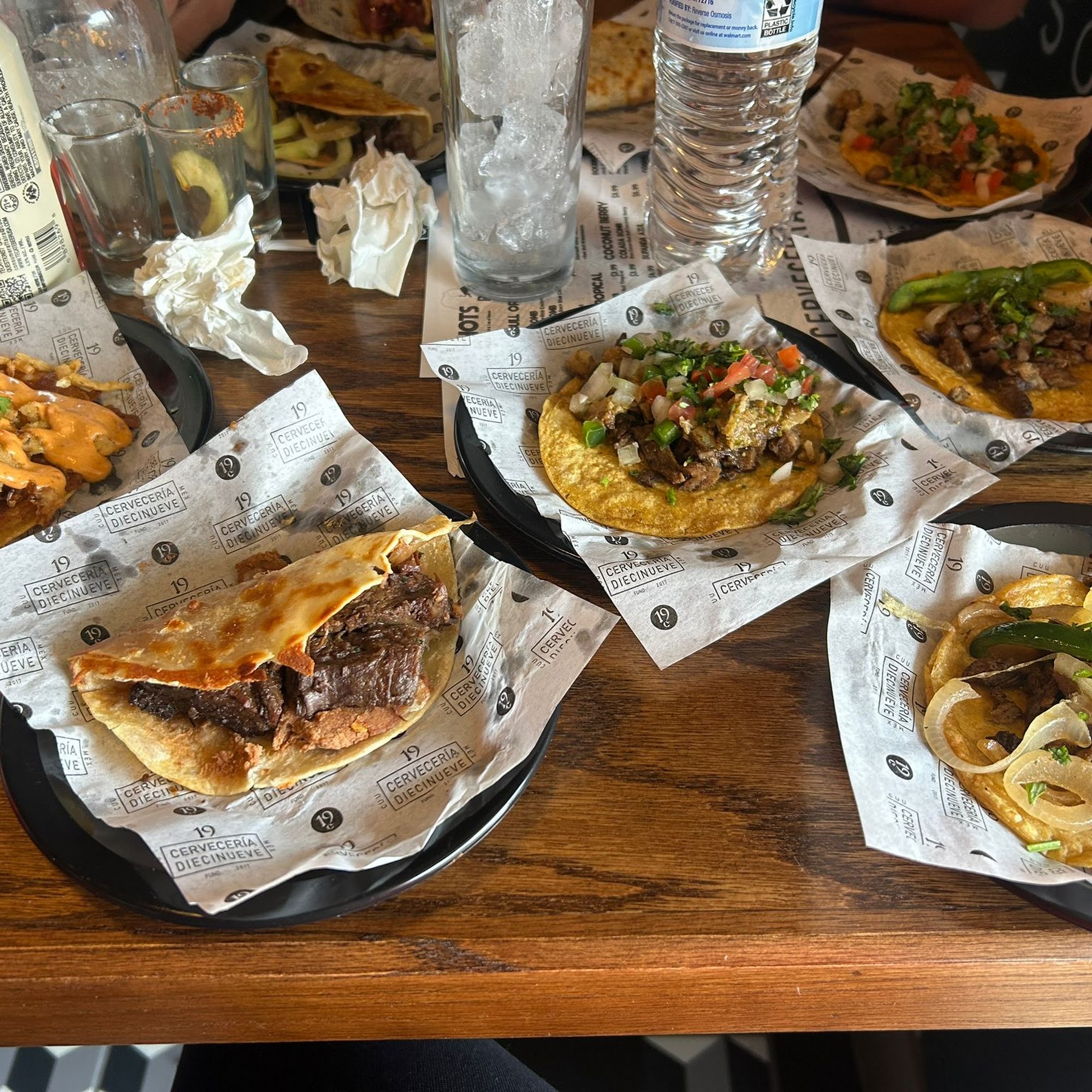 Cerveceria 19 Mesa St 5857 N Mesa St # 1, El Paso