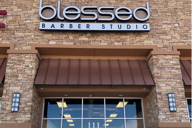 Luna Barber 7049A S Desert Blvd Canutillo, El Paso Texas 79835