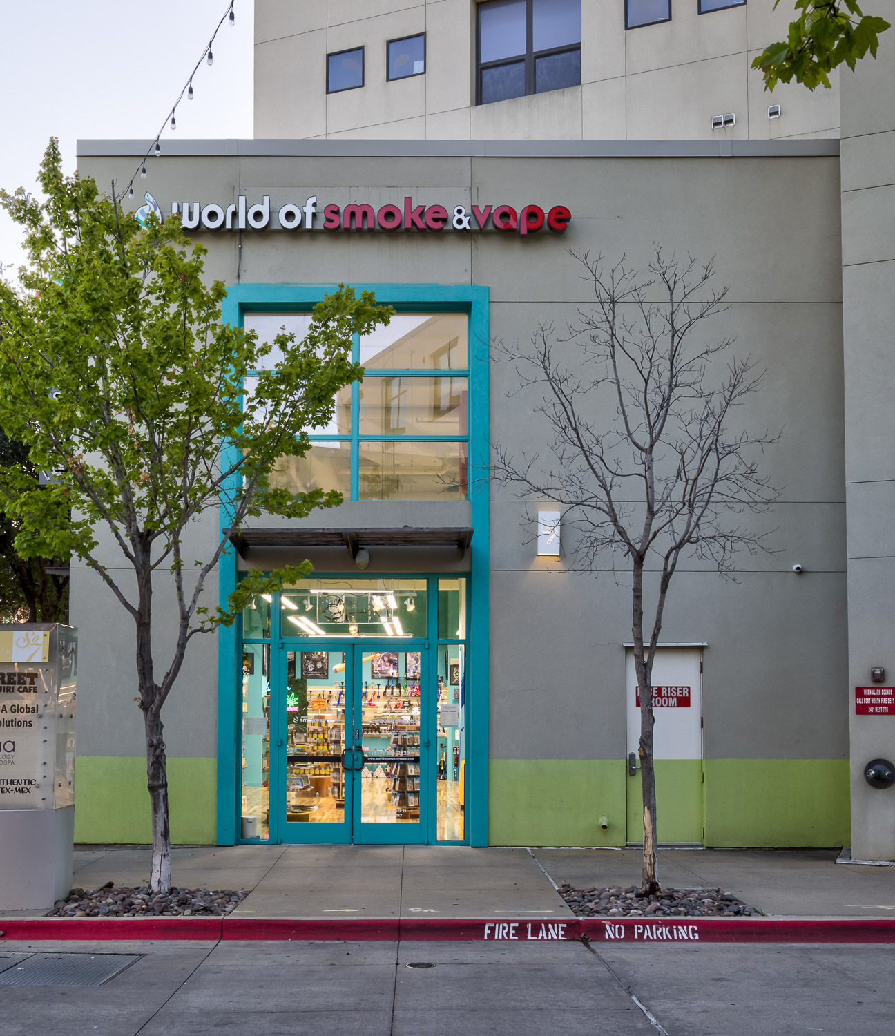 World of Smoke & Vape - Fort Worth 7th St.