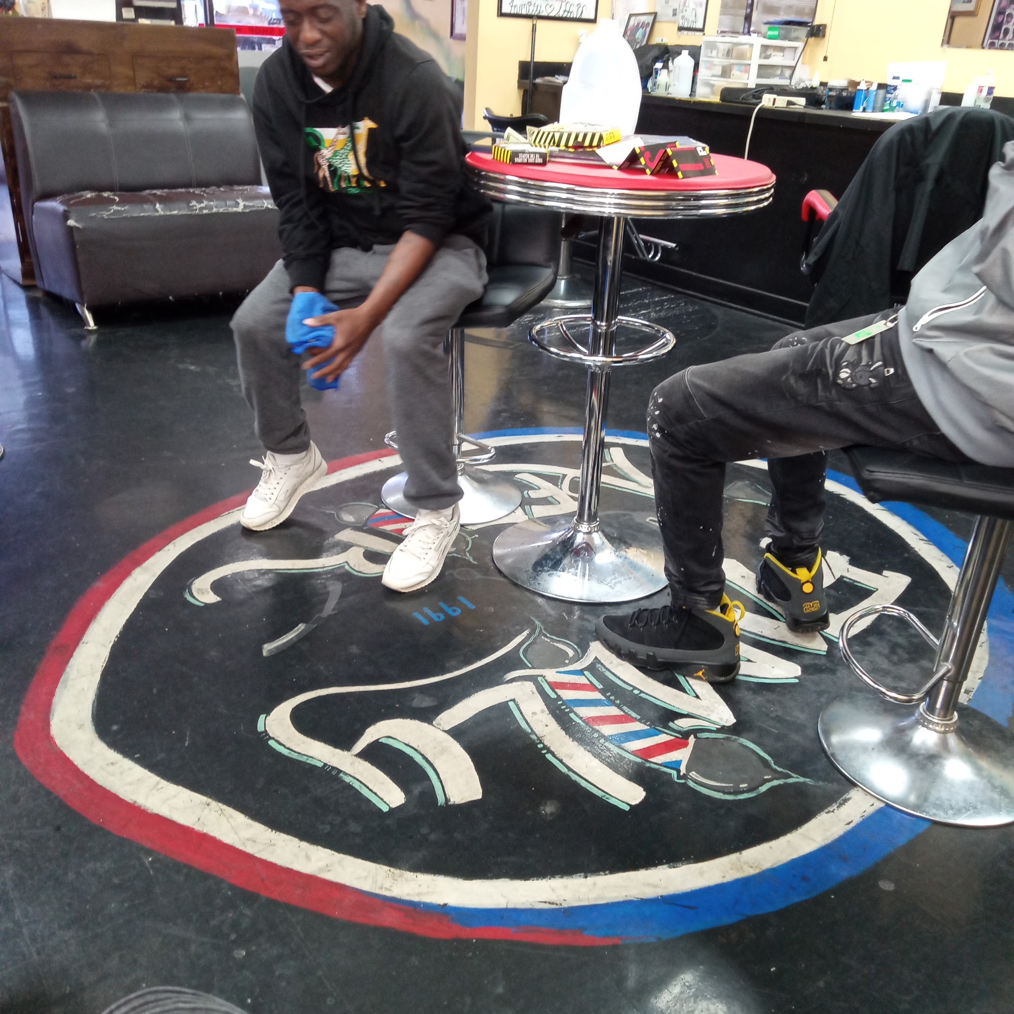 Family Affair Hair Salon and Barber Shop 6409 B McCart Ave, Fort Worth Texas 76133