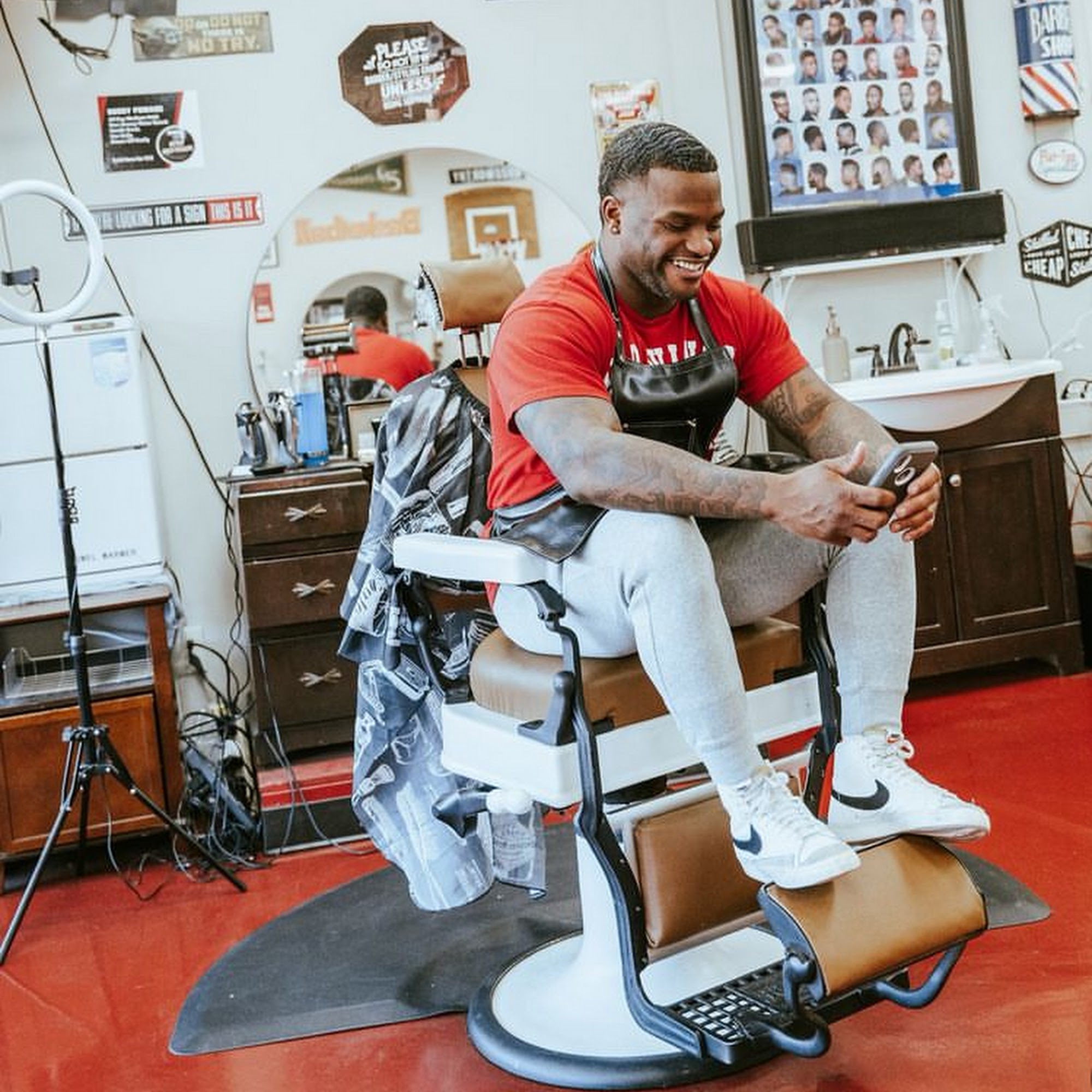 Cutz By Dee Will 5854 Buchanan St Suite B, Fort Worth Texas 76114