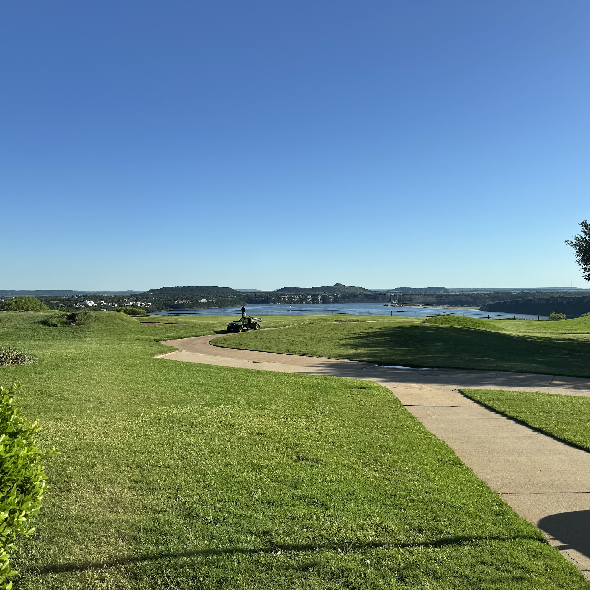 The Chaparral Grille & Spurs Bar 255 Clubhouse Dr, Graford