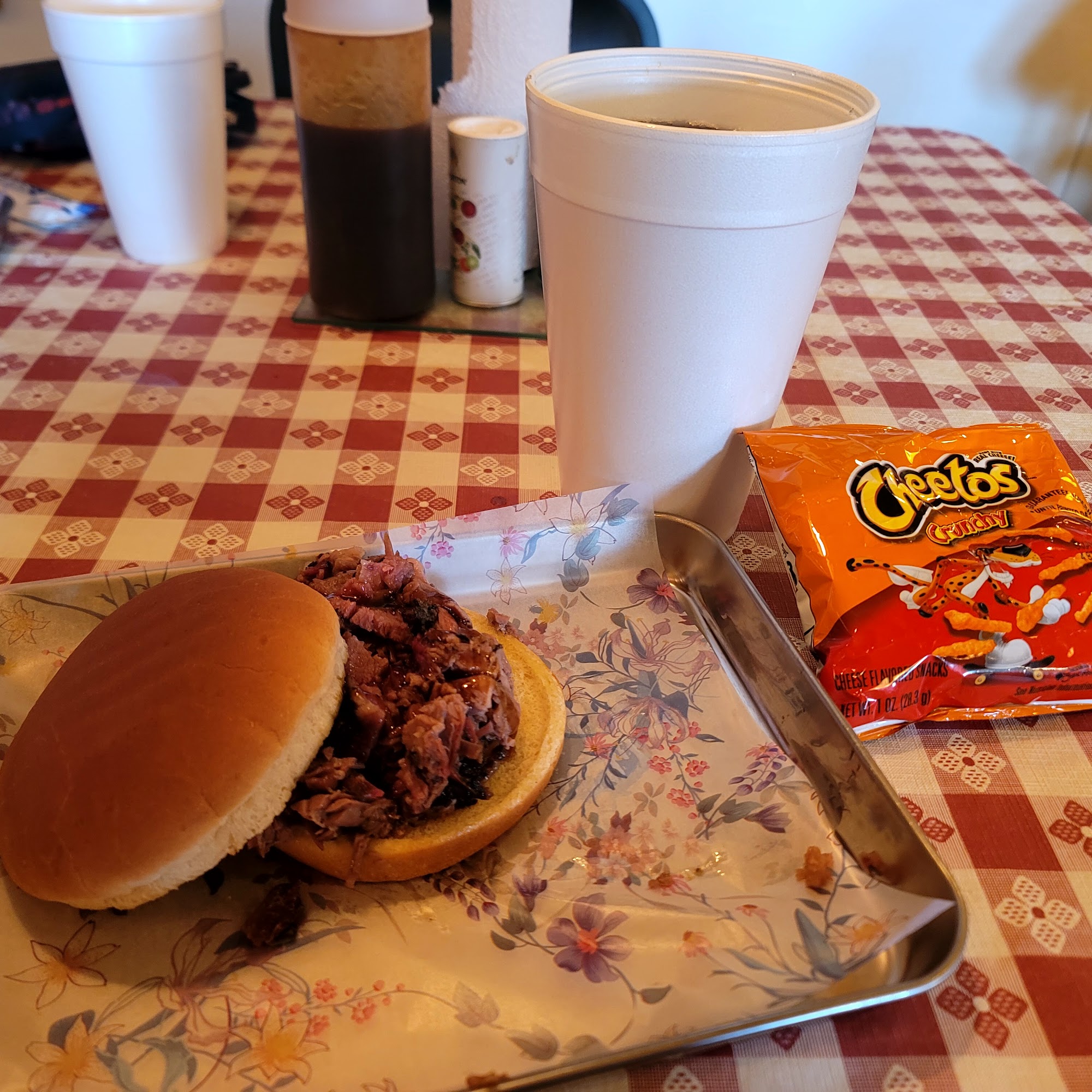 The Feed Hut Grand Saline