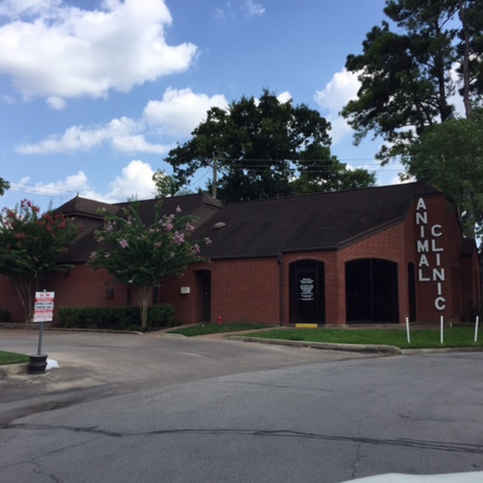 Memorial Town and Country Animal Clinic Houston